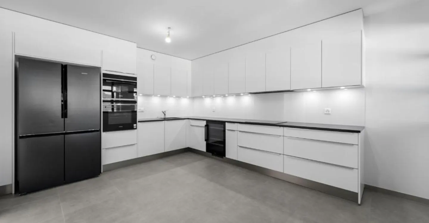 Attique Duplex avec Rooftop - Photo 3 sur 13