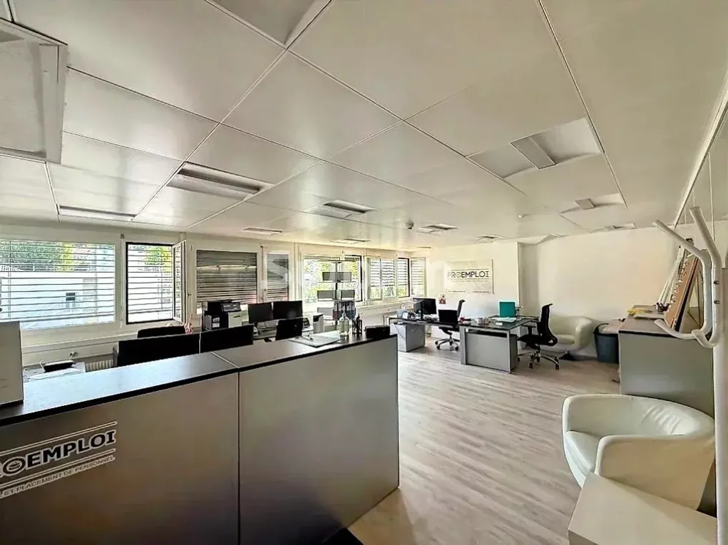 Modern Office in Central Lausanne - Photo 1 of 4