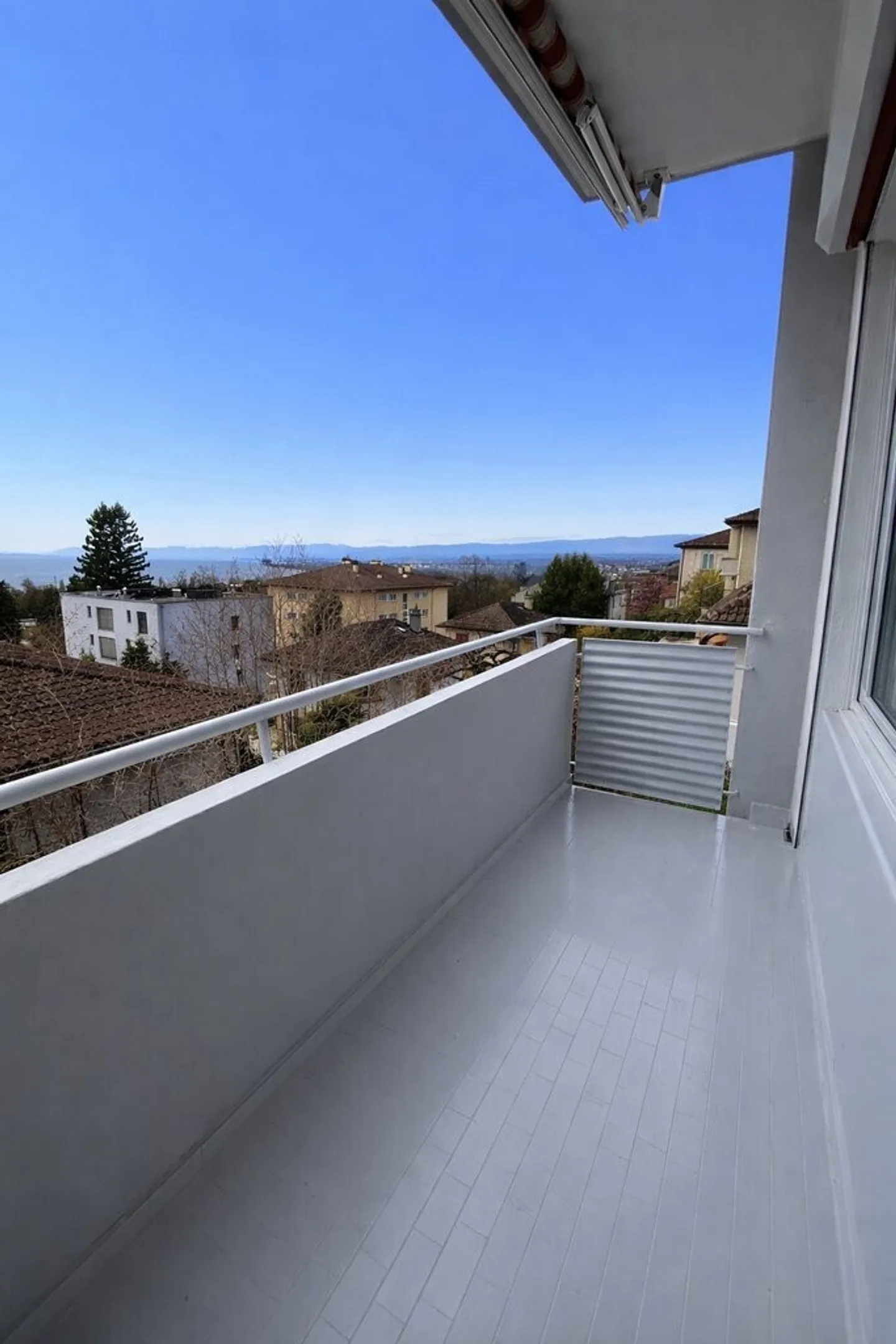 Bel appartement de 3,5 pièces à Lausanne avec vue dégagée - Photo 8 sur 8