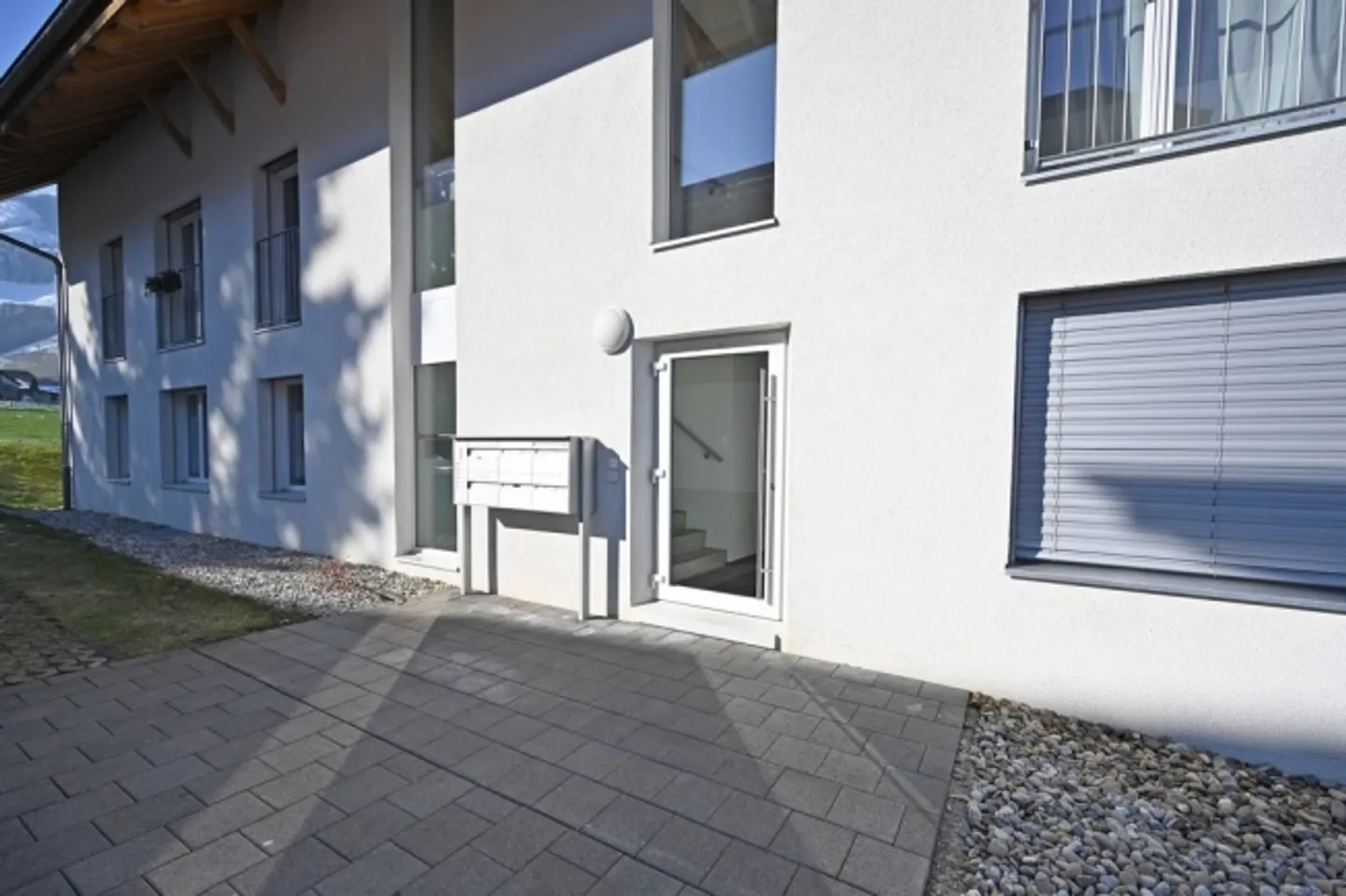 Duplex for rent - Photo 2 of 12