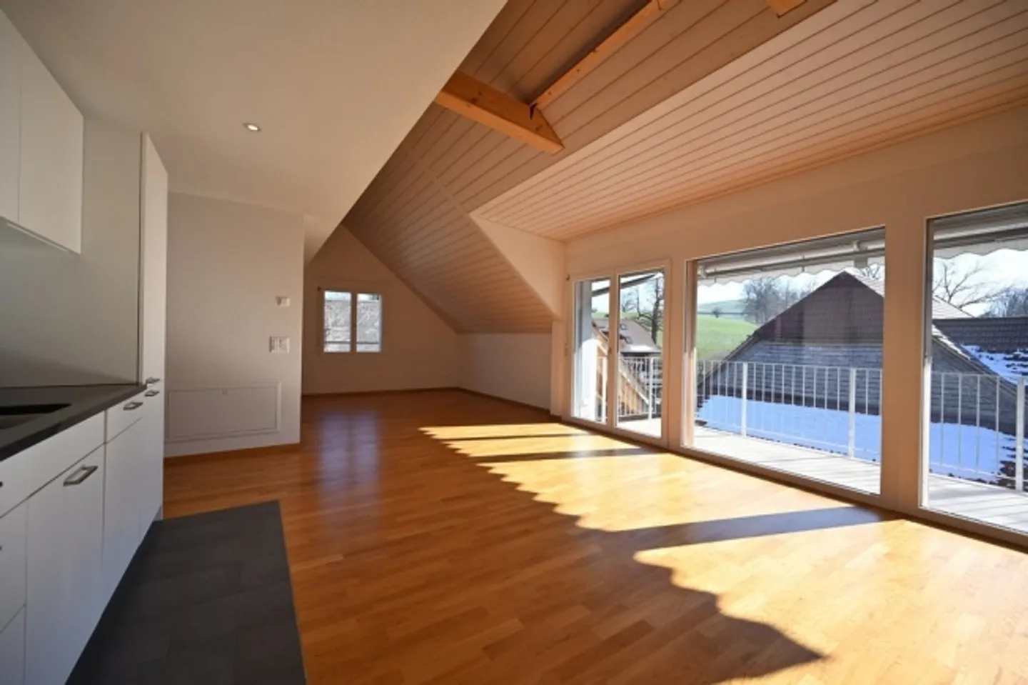 Duplex for rent - Photo 4 of 12
