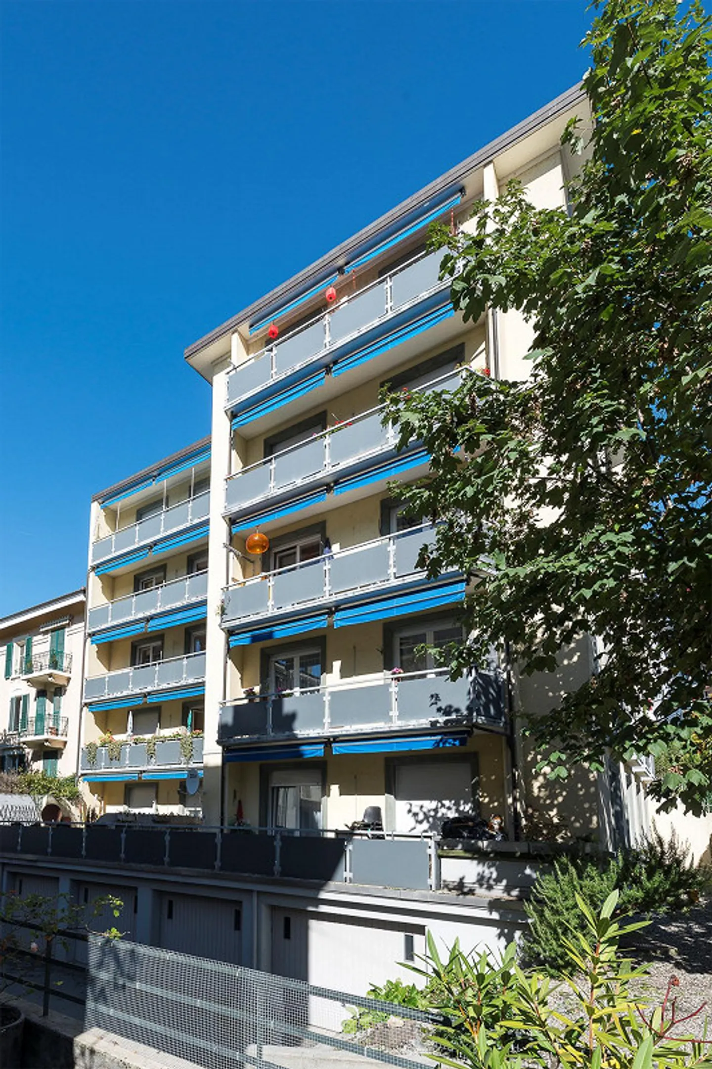 Charming apartment in a peaceful neighborhood - Photo 2 of 3