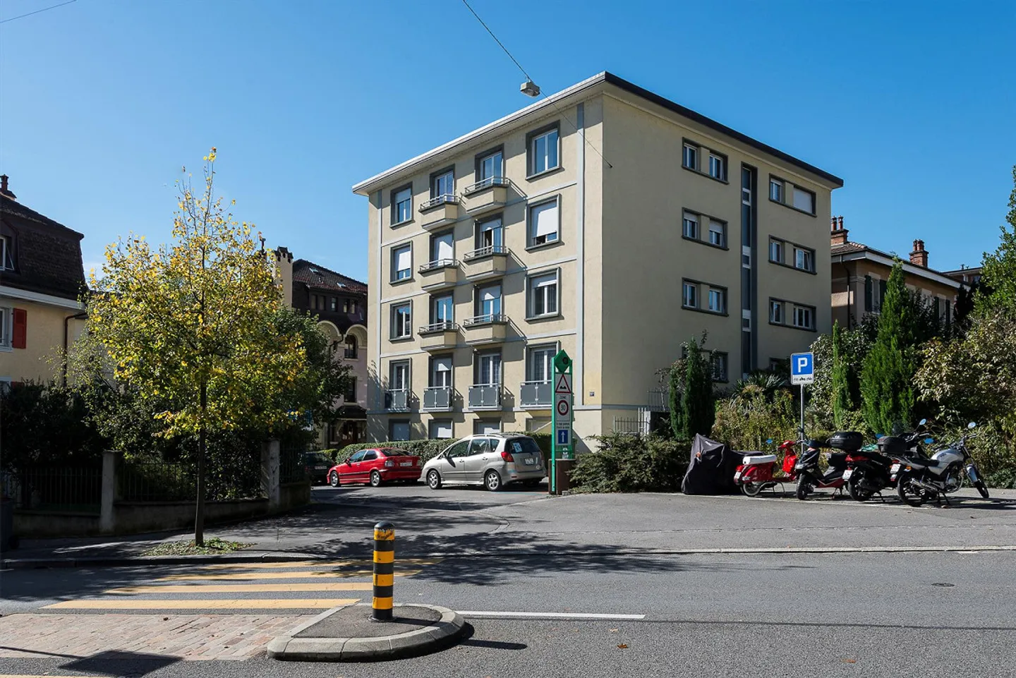 Charming apartment in a peaceful neighborhood - Photo 3 of 3