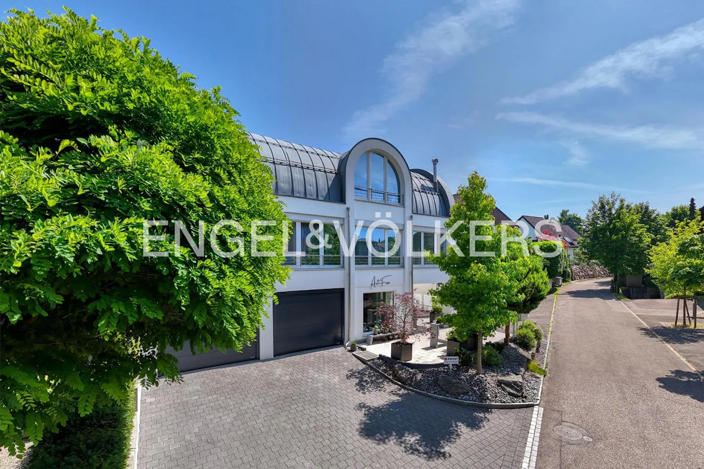 Eleganz trifft Kreativität - Exklusives Wohnen mit Atelier/Büro - Photo 1 sur 12