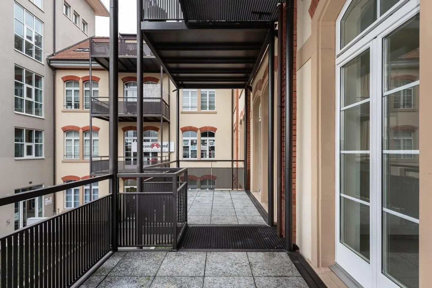 Beautiful 4.5 room apartment for rent - Photo 6 of 8