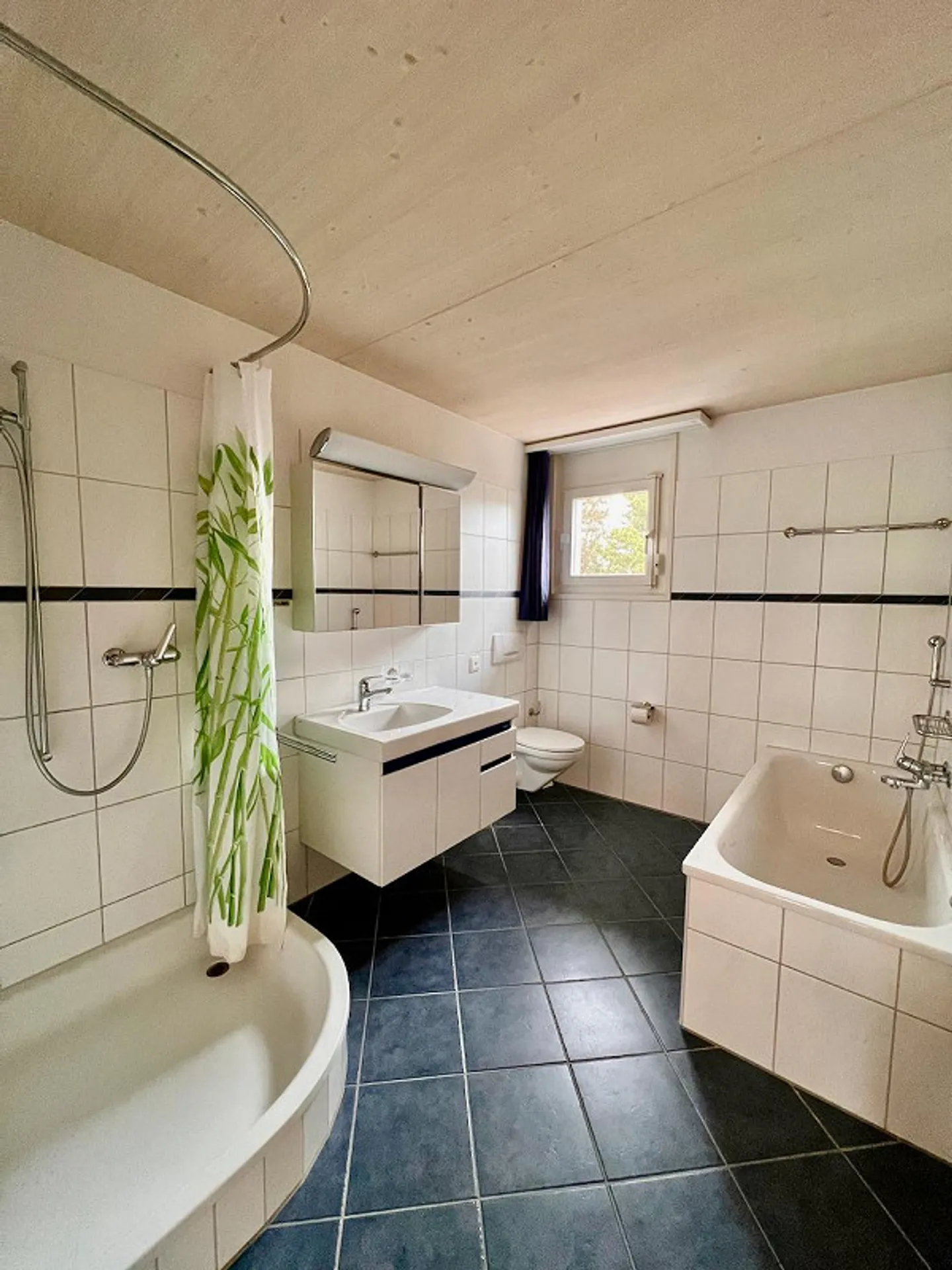 Wohnen am Stadtrand von Winterthur im grosszügigen Reiheneckhaus - Foto 6 von 12