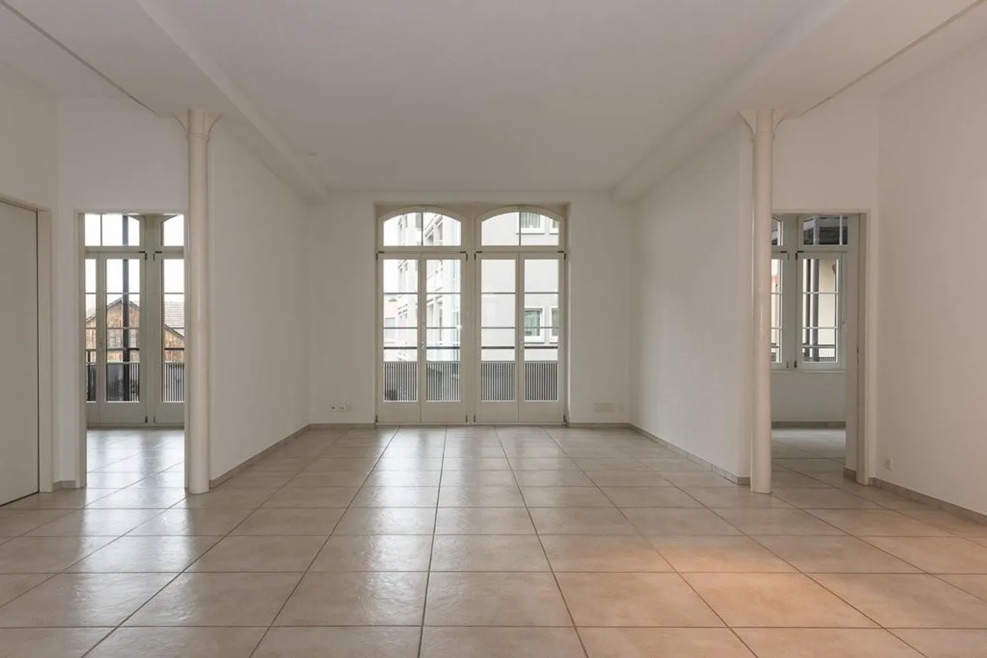 Beautiful 4.5 room apartment for rent - Photo 7 of 8