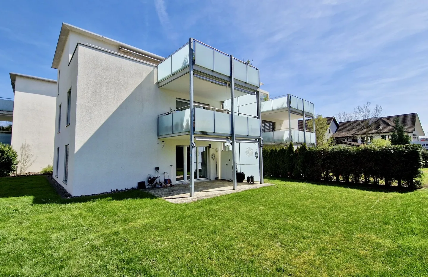 COMFORT ABITATIVO DI ALTA QUALITÀ - MODERNO E CENTRALMENTE SITUATO - Foto 6 di 7