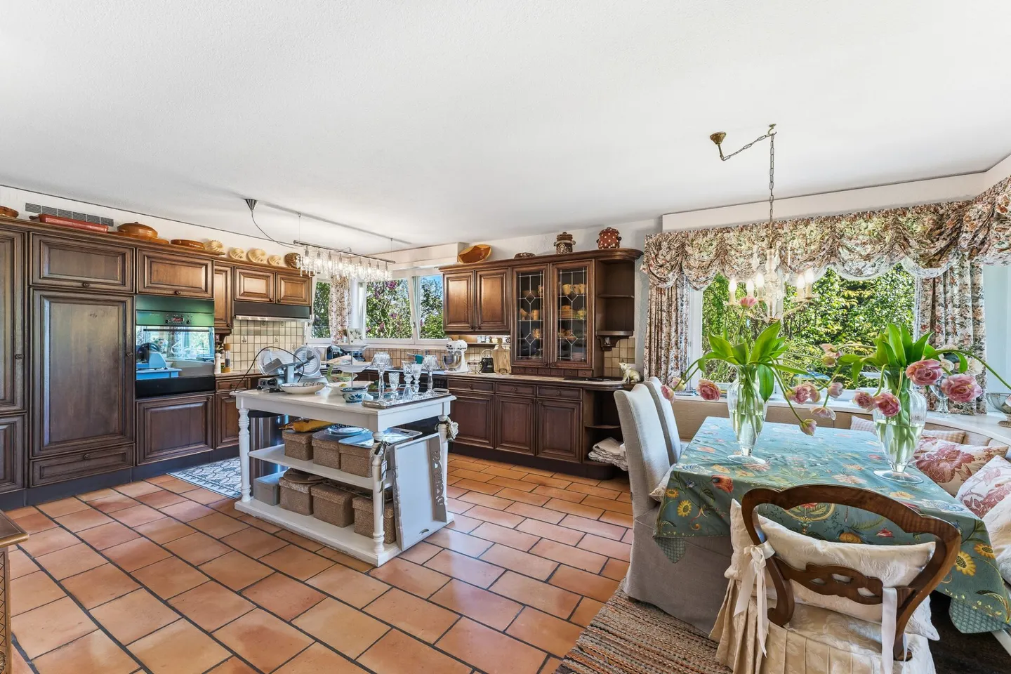 Grosszügiges Einfamilienhaus mit Garten - Foto 7 von 13