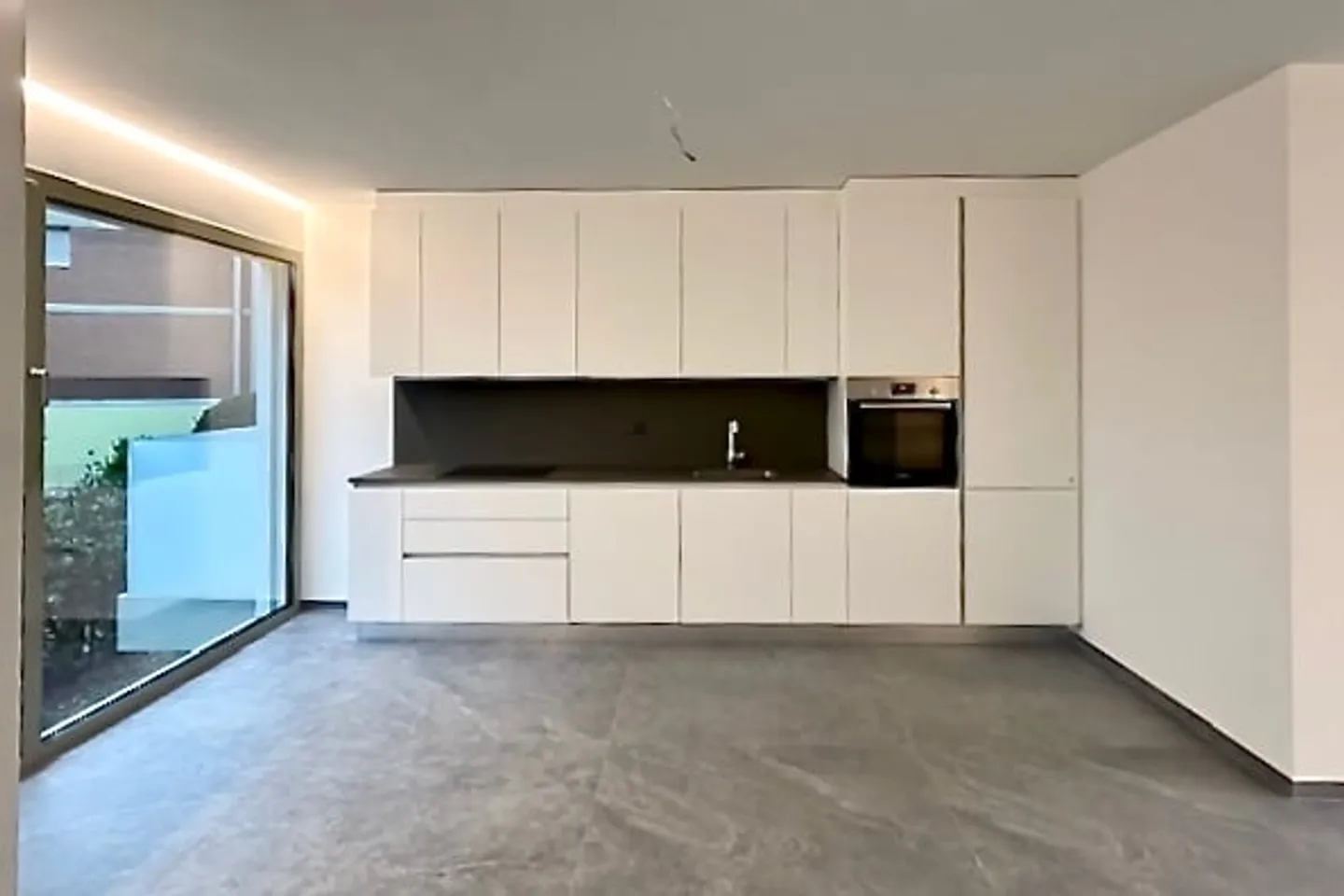 DIRECTEMENT DU CONSTRUCTEUR - Nouvel appartement de 2,5 pièces à louer - Photo 2 sur 15