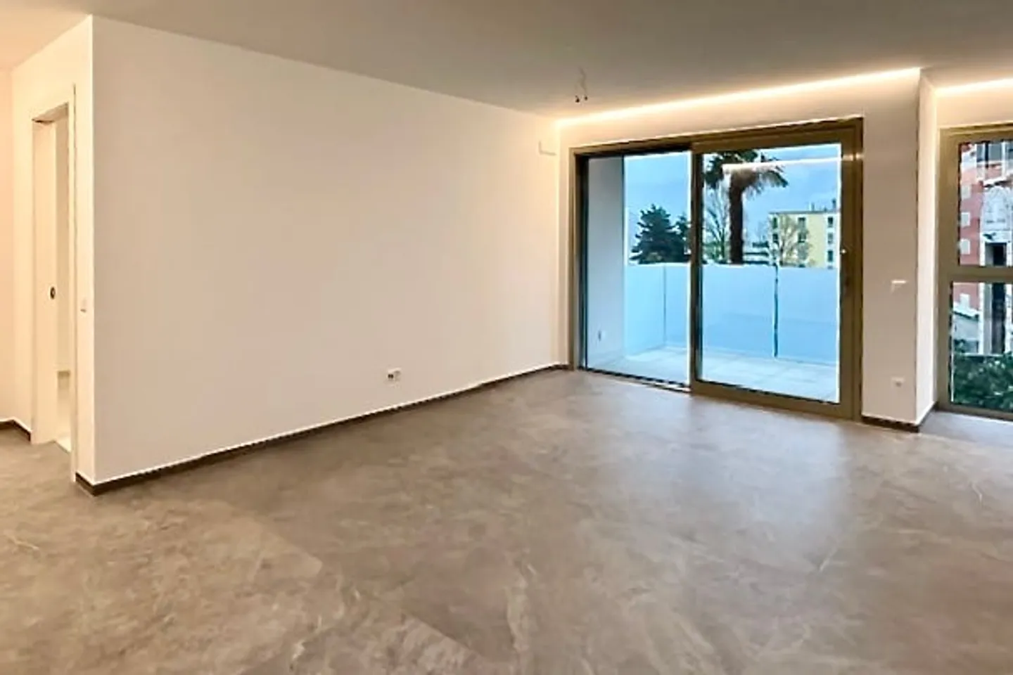 DIRECTEMENT DU CONSTRUCTEUR - Nouvel appartement de 2,5 pièces à louer - Photo 6 sur 15