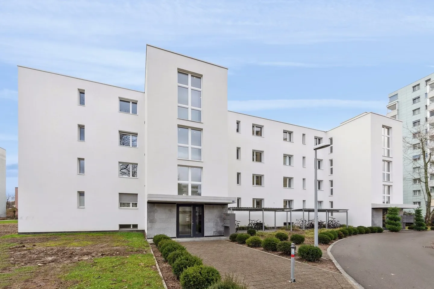 Appartamenti completamente ristrutturati con giardino d'inverno e balcone - Foto 1 di 12