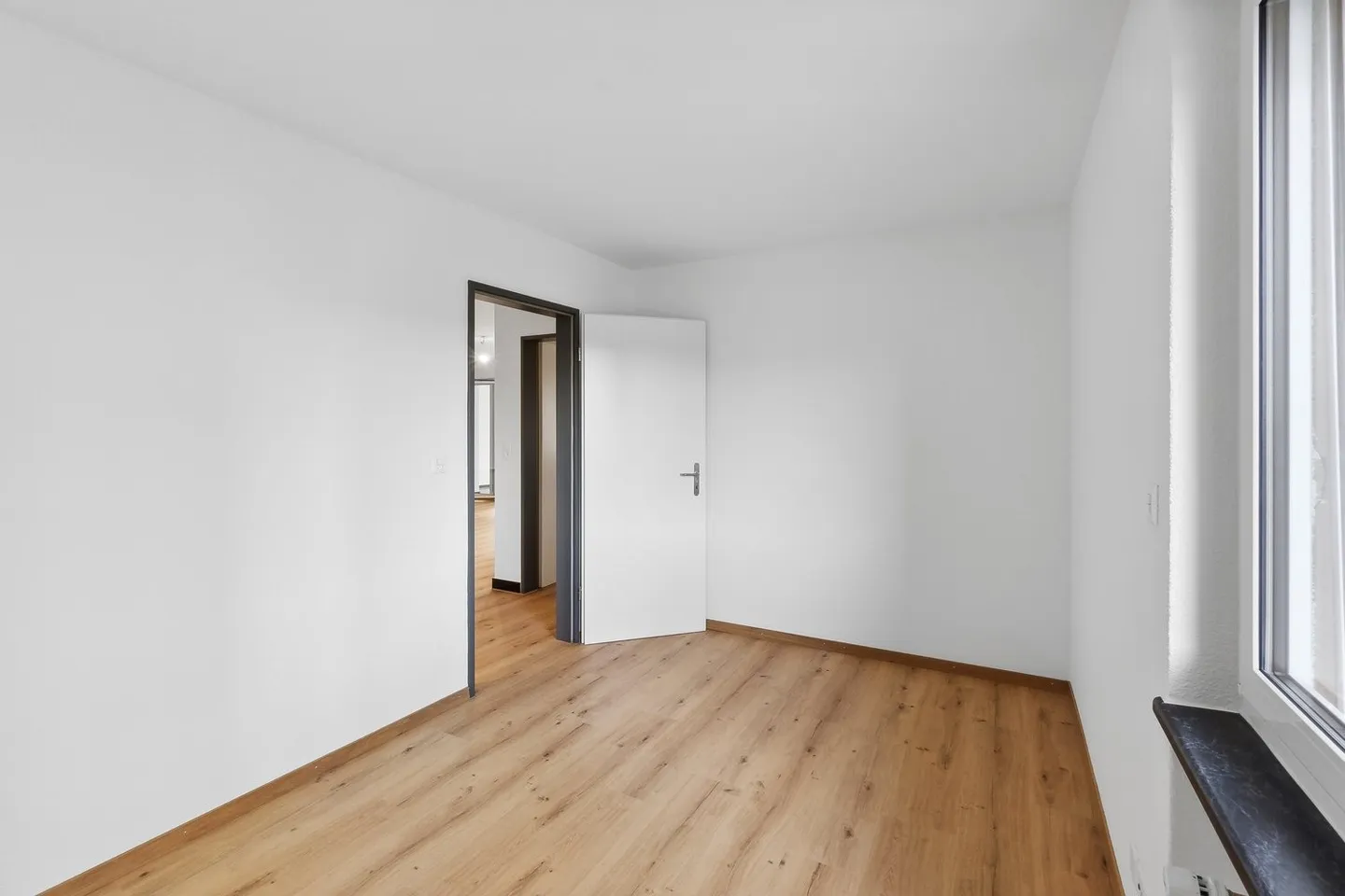 Appartamenti completamente ristrutturati con giardino d'inverno e balcone - Foto 10 di 12