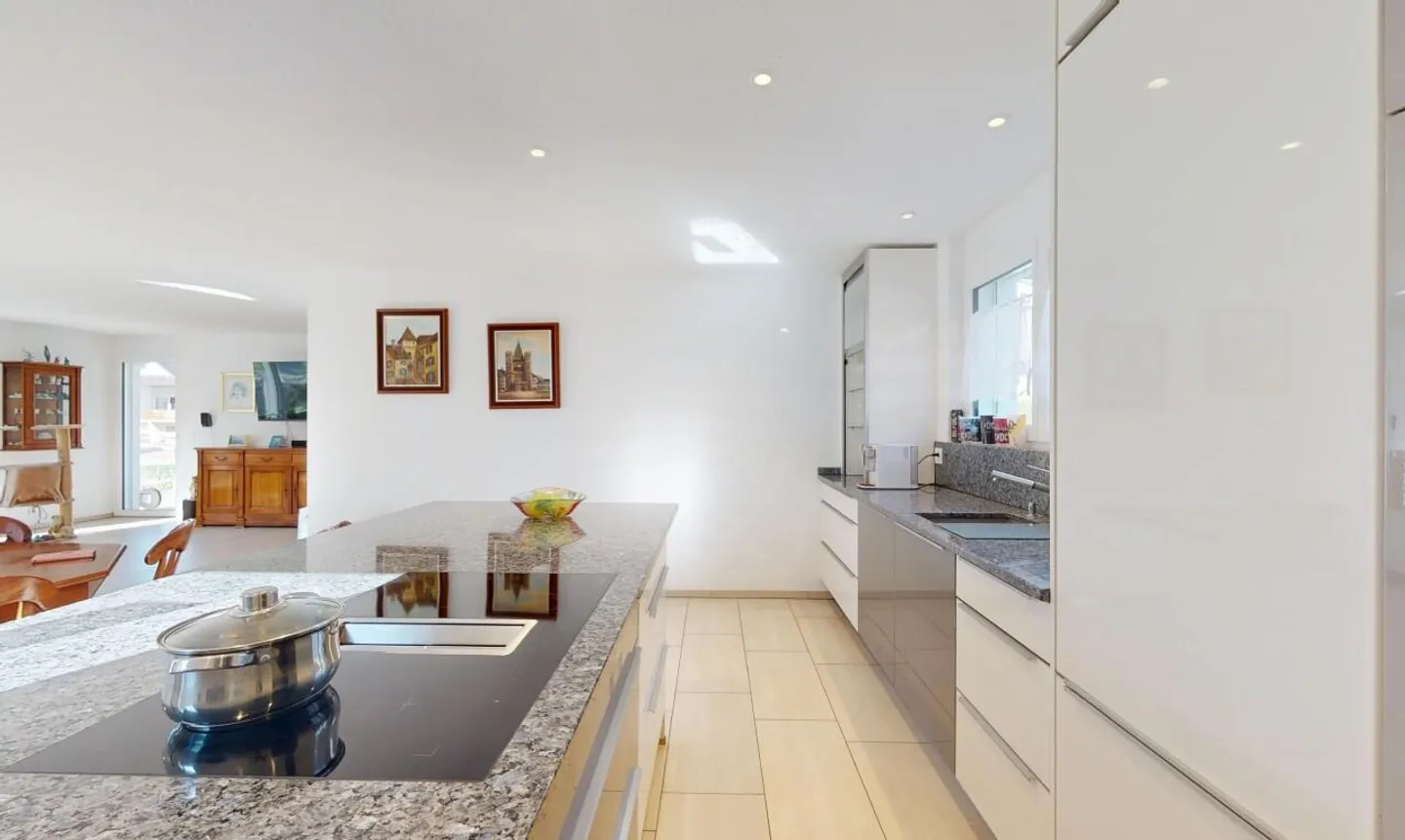 Age-appropriate bungalow in idyllic location - Photo 9 of 13