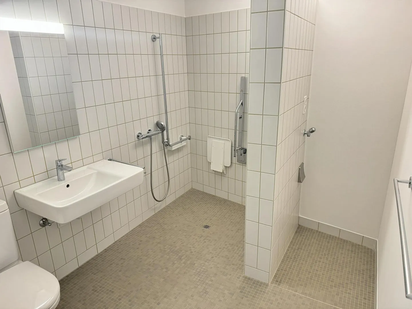 Appartement 3,5 pièces - Vie coopérative à la retraite - Photo 8 sur 11