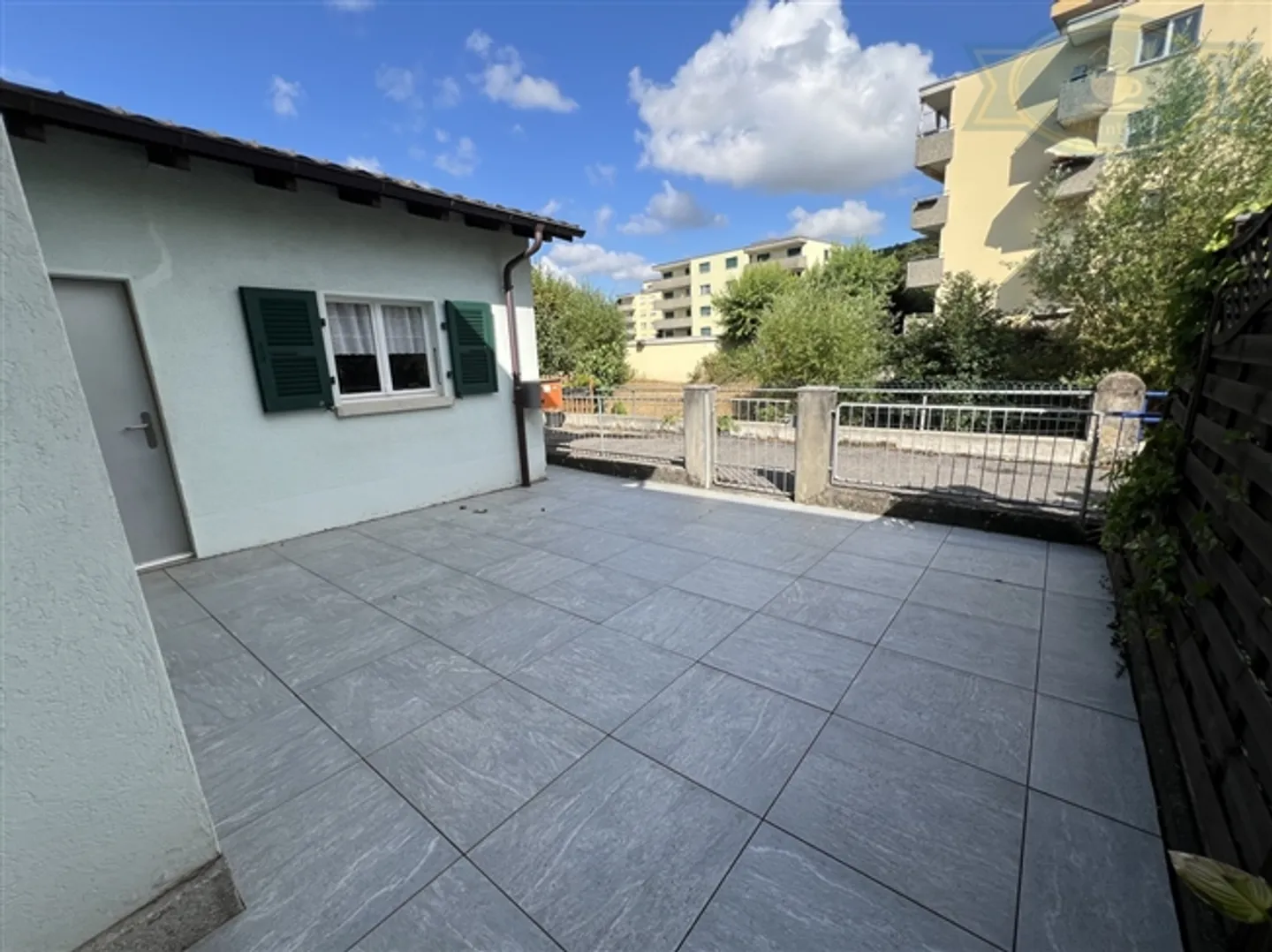 Affascinante casa a schiera vicino al centro storico di Porrentruy - Foto 3 di 10