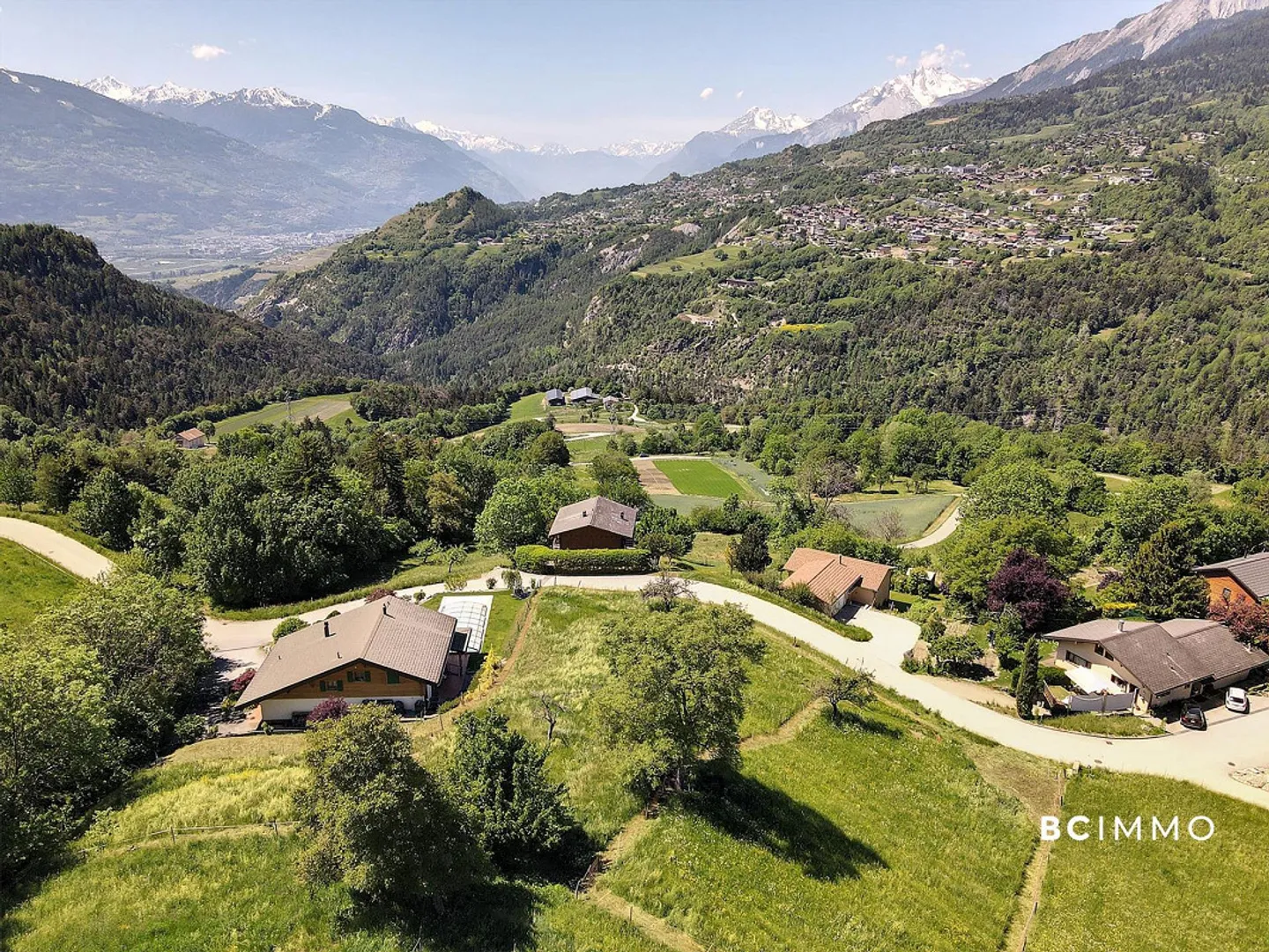 Chalet à vendre - Photo 2 sur 3