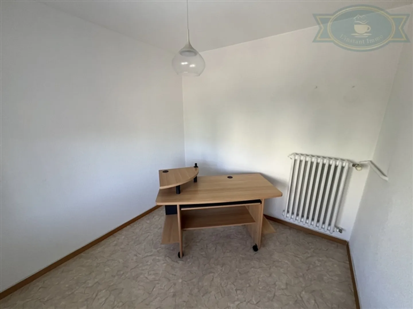 Affascinante casa a schiera vicino al centro storico di Porrentruy - Foto 9 di 10