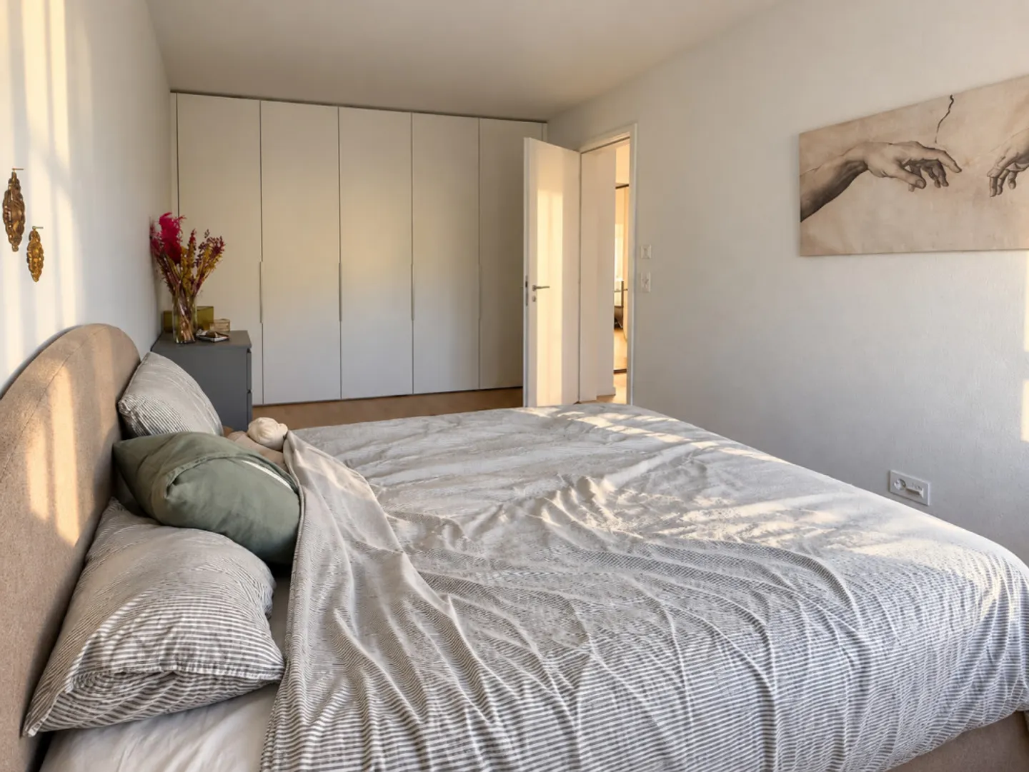 Appartamento moderno con balcone - Foto 3 di 5