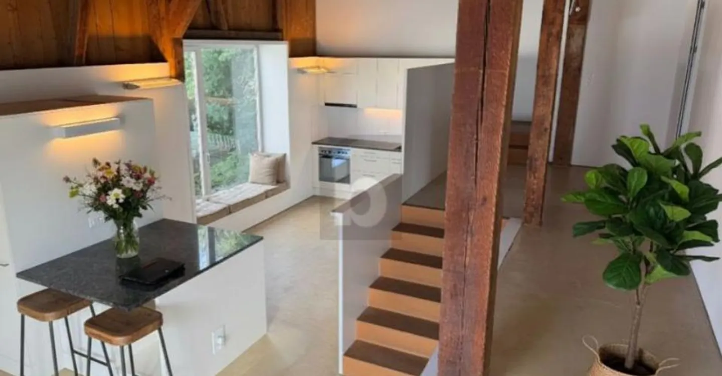Converted Barn with Spacious Loft - Photo 2 of 6