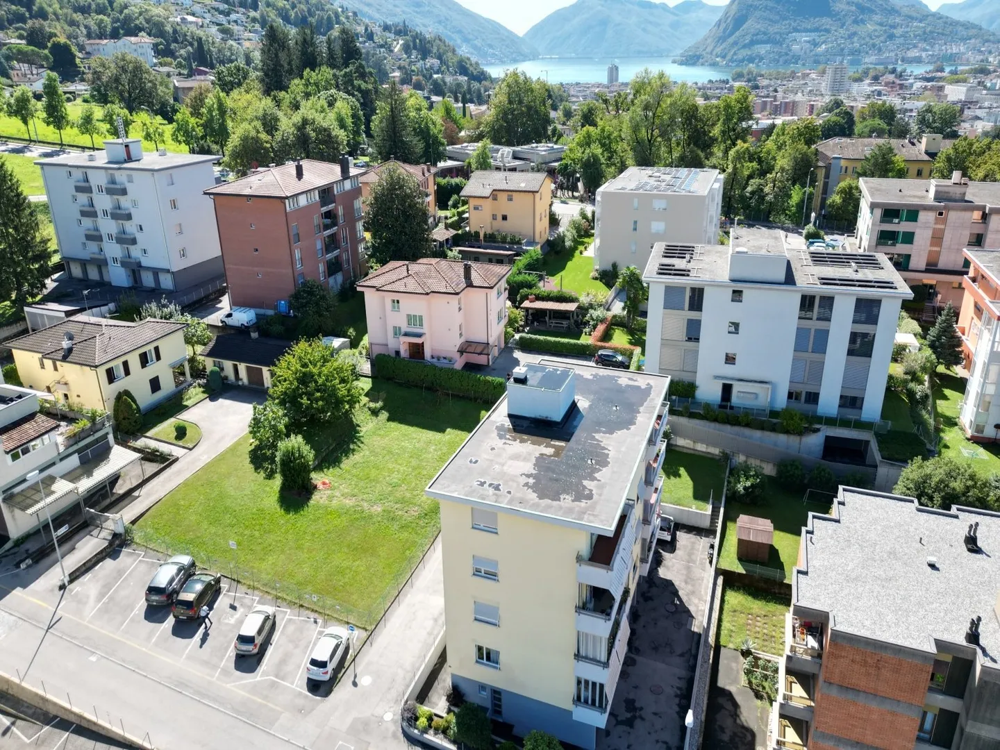 Appartamento ristrutturato di 4,5 locali in zona residenziale - Foto 5 di 18