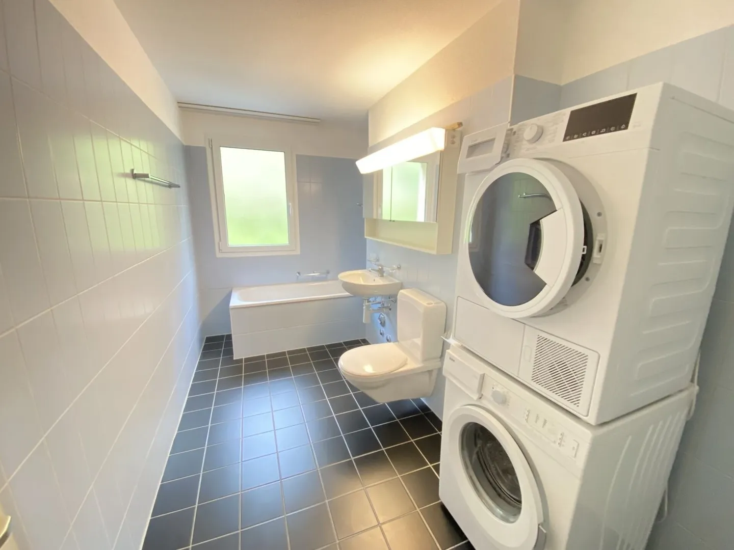 Appartement 5.5 pièces : Quartier idyllique dans la verdure - Photo 7 sur 10