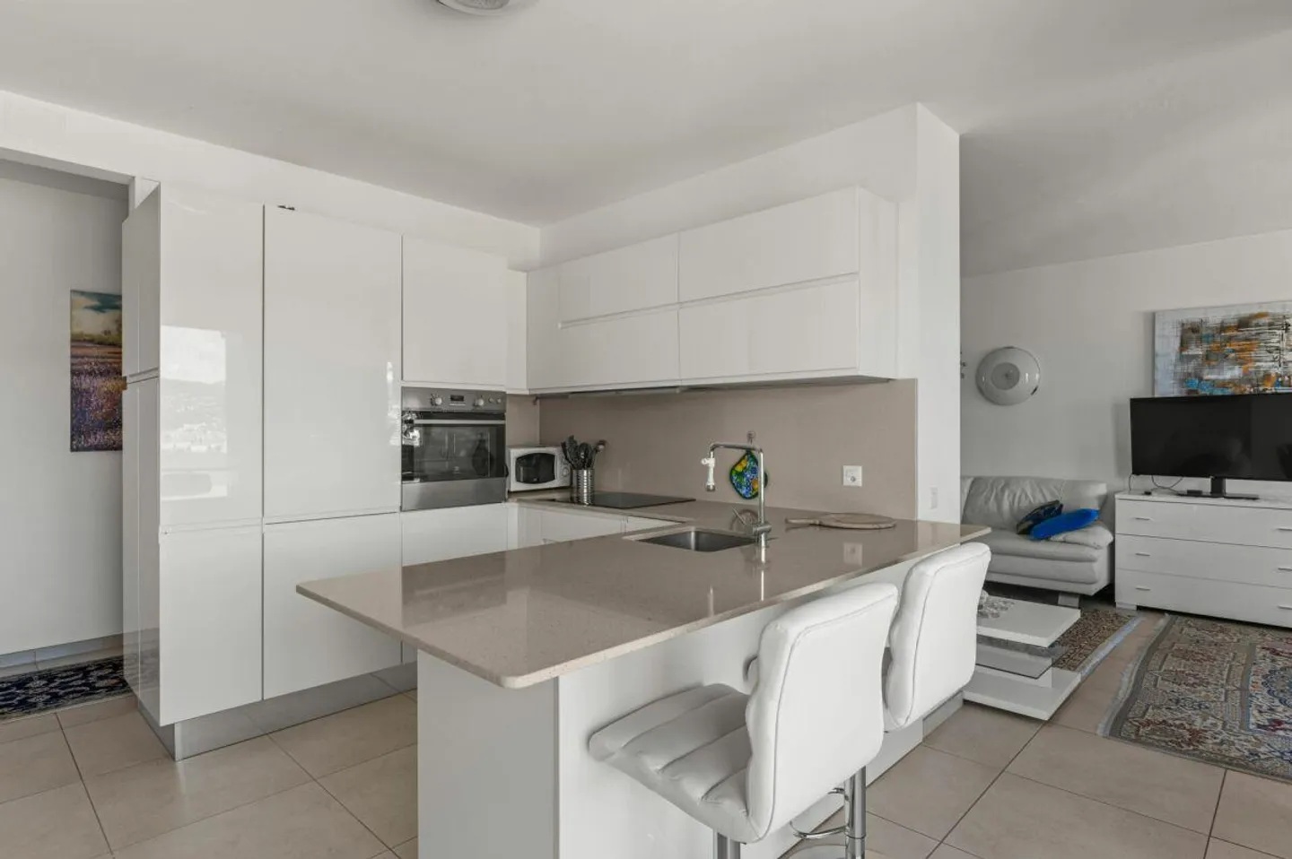 Panorama incantevole e comfort: appartamento di 4,5 stanze a Paradiso - Foto 8 di 17