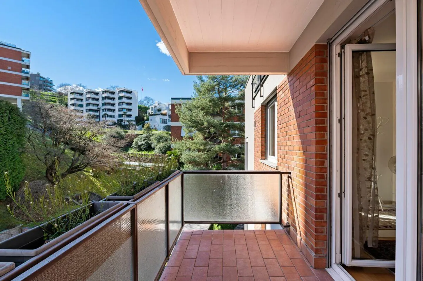 Panorama incantevole e comfort: appartamento di 4,5 stanze a Paradiso - Foto 12 di 17