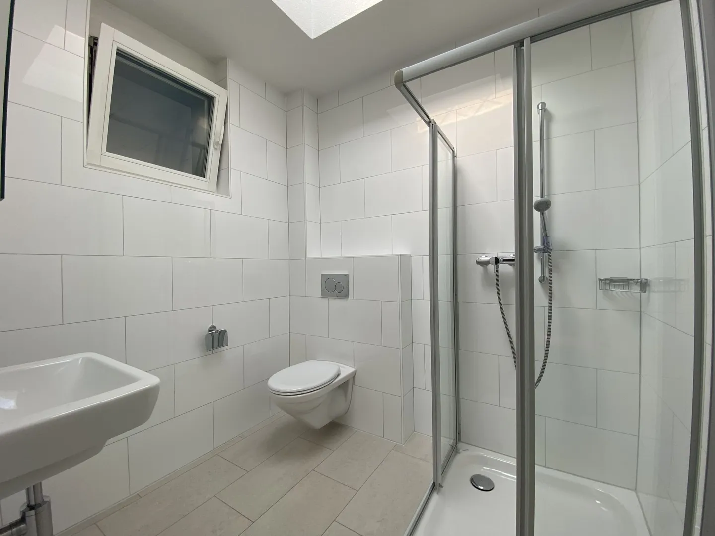 Spacious 5.5-room apartment in a central location - Photo 9 of 11