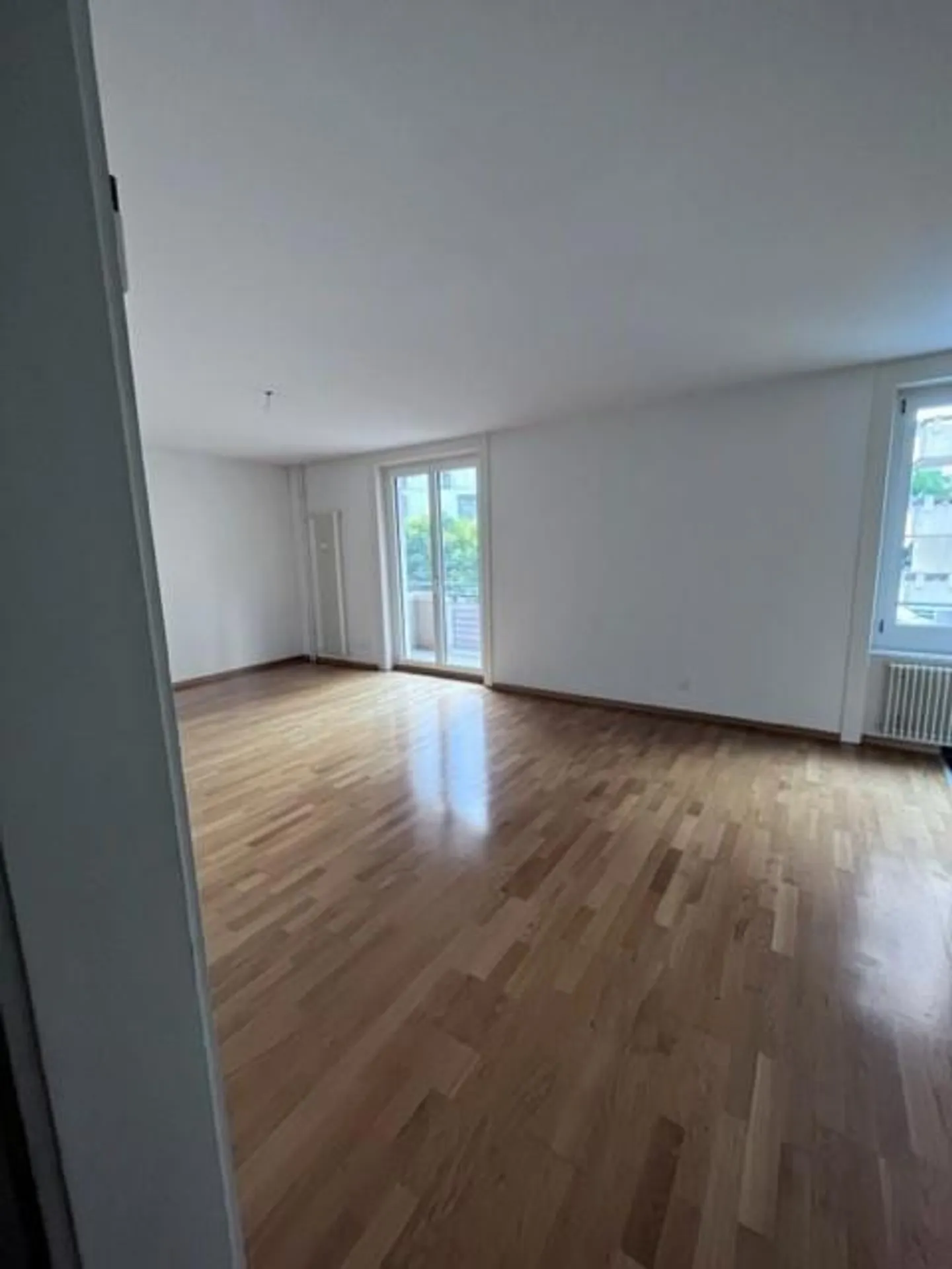 Loyer net offert - appartement moderne dans un emplacement central à Bienne - Photo 2 sur 11