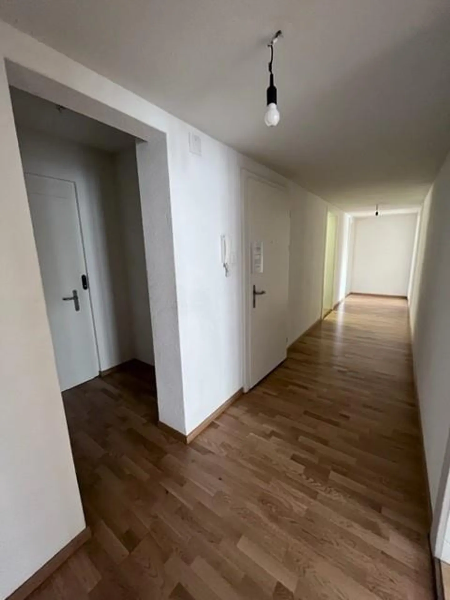 Loyer net offert - appartement moderne dans un emplacement central à Bienne - Photo 9 sur 11