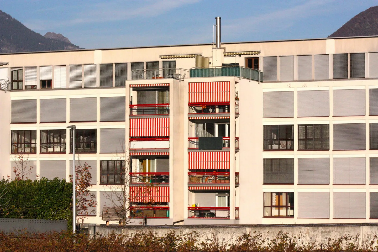 Attico 3 1/2 locali con grande terrazza con vista panoramica aperta - Foto 2 di 16