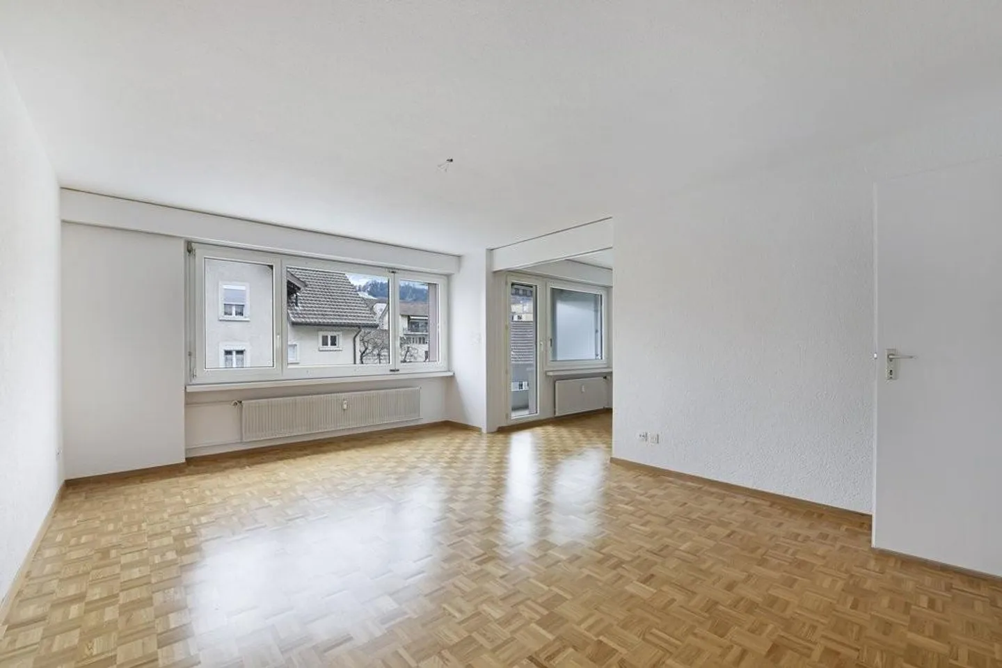 Appartement pratique dans un emplacement idéal - Photo 3 sur 8