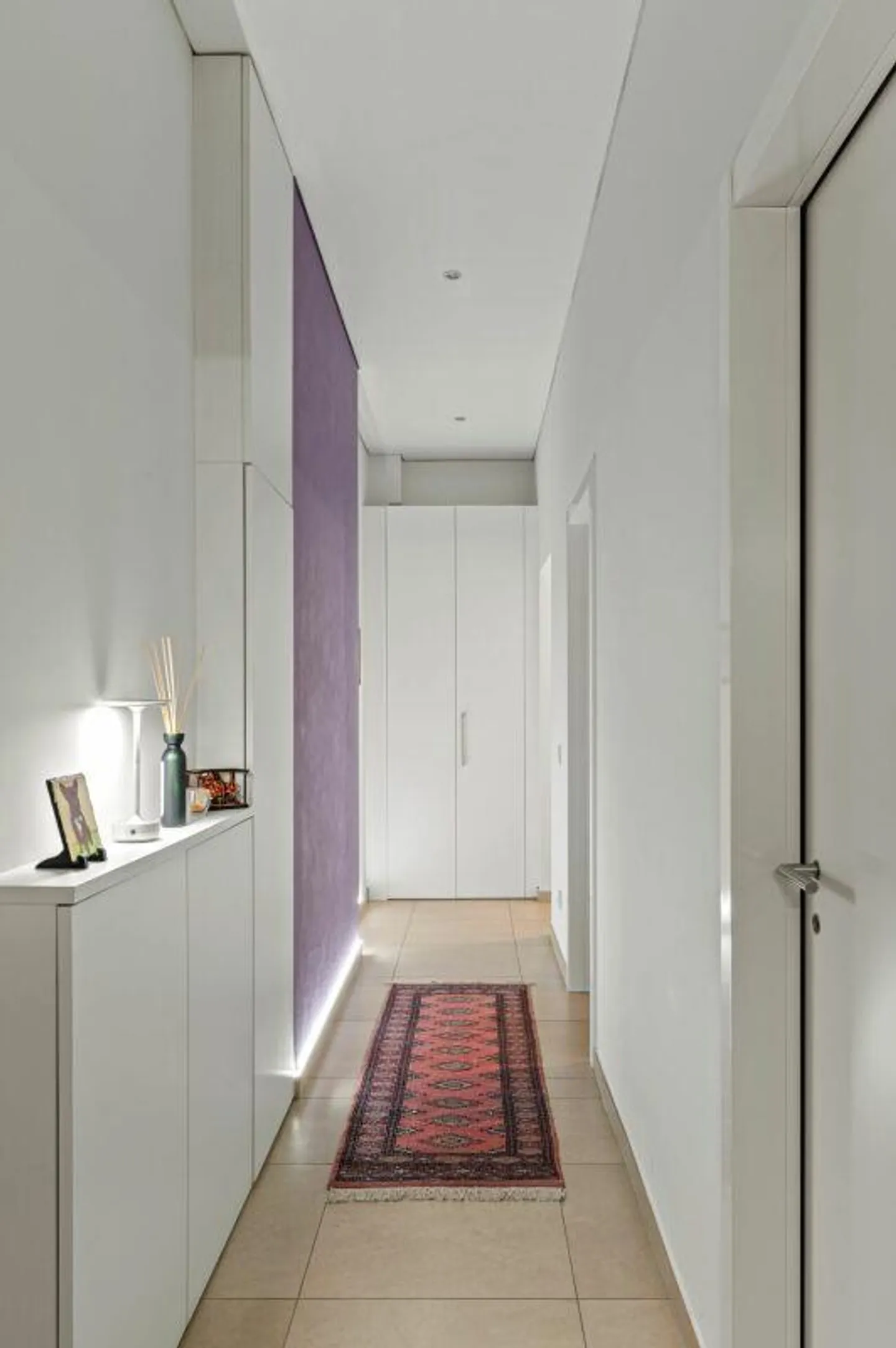 Comfort and Style, Apartment with 60 m² Terrace in the City - Photo 9 of 12