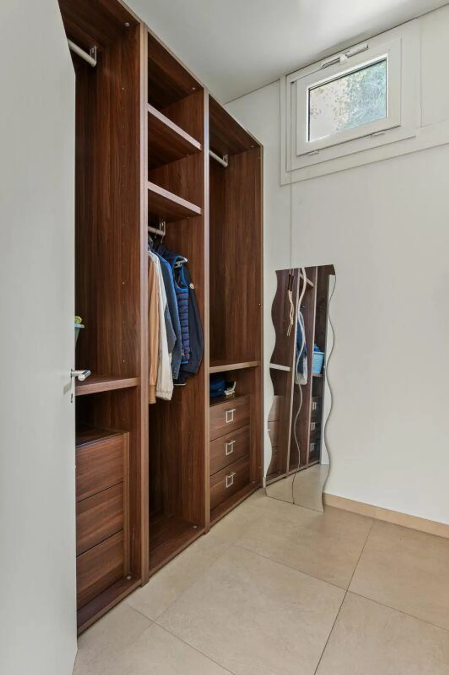 Comfort and Style, Apartment with 60 m² Terrace in the City - Photo 10 of 12