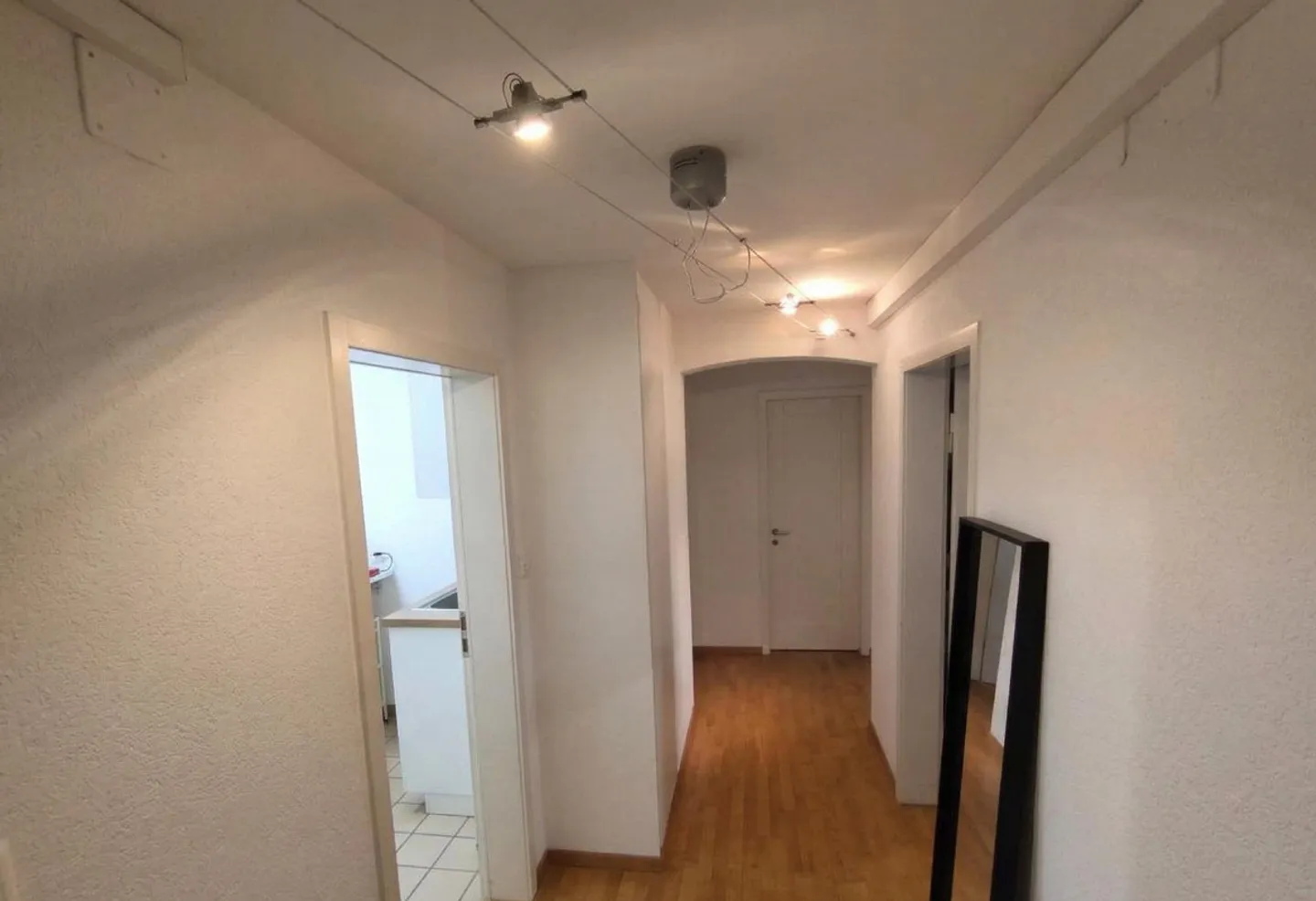 Appartement lumineux de 4,5 pièces près du lac (Lac de Zurich) - Stäfa - Photo 8 sur 9