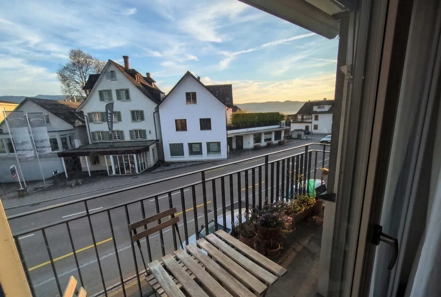 Appartement lumineux de 4,5 pièces près du lac (Lac de Zurich) - Stäfa - Photo 9 sur 9