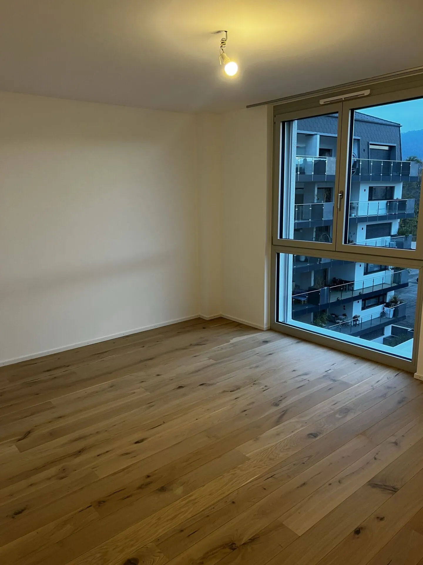 2 appartamenti (n° 7 e 13) di 4.5 stanze in affitto in un edificio nuovo con ascensore - Foto 11 di 16