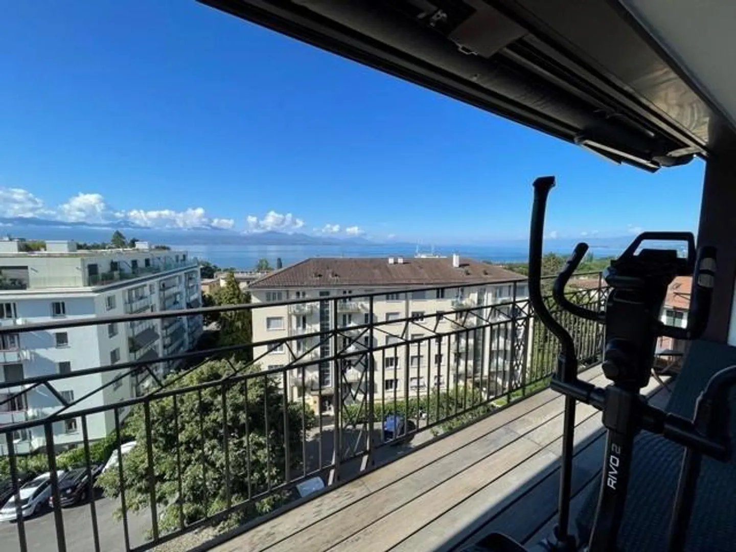 Magnifique Appartement Neuf avec Vue sur le Lac - Photo 1 sur 12