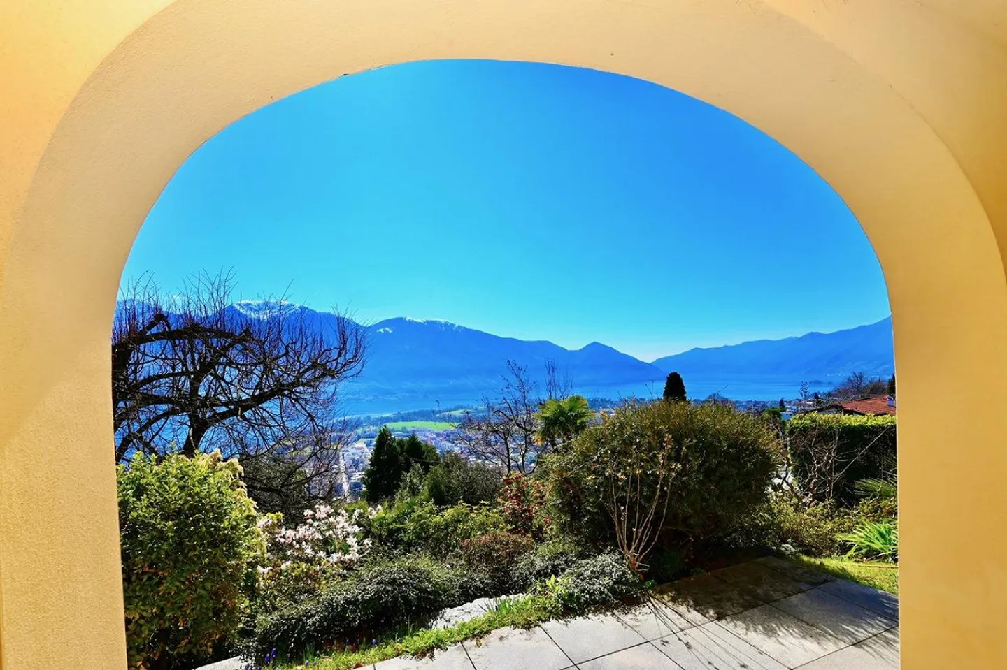 Villa di Lusso con Piscina - Foto 4 di 10