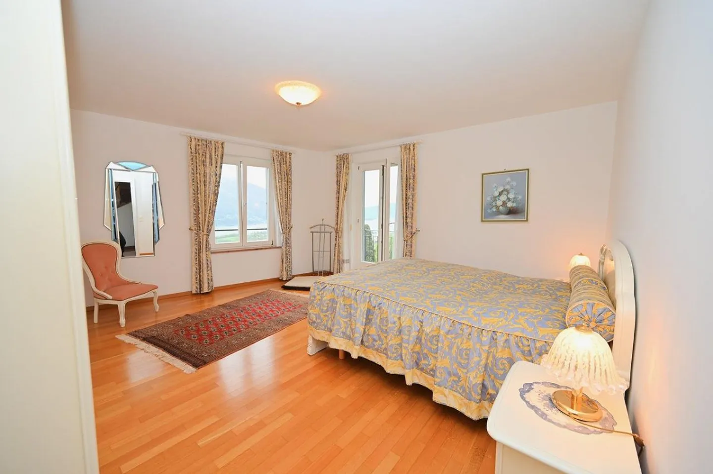 Villa di Lusso con Piscina - Foto 8 di 10