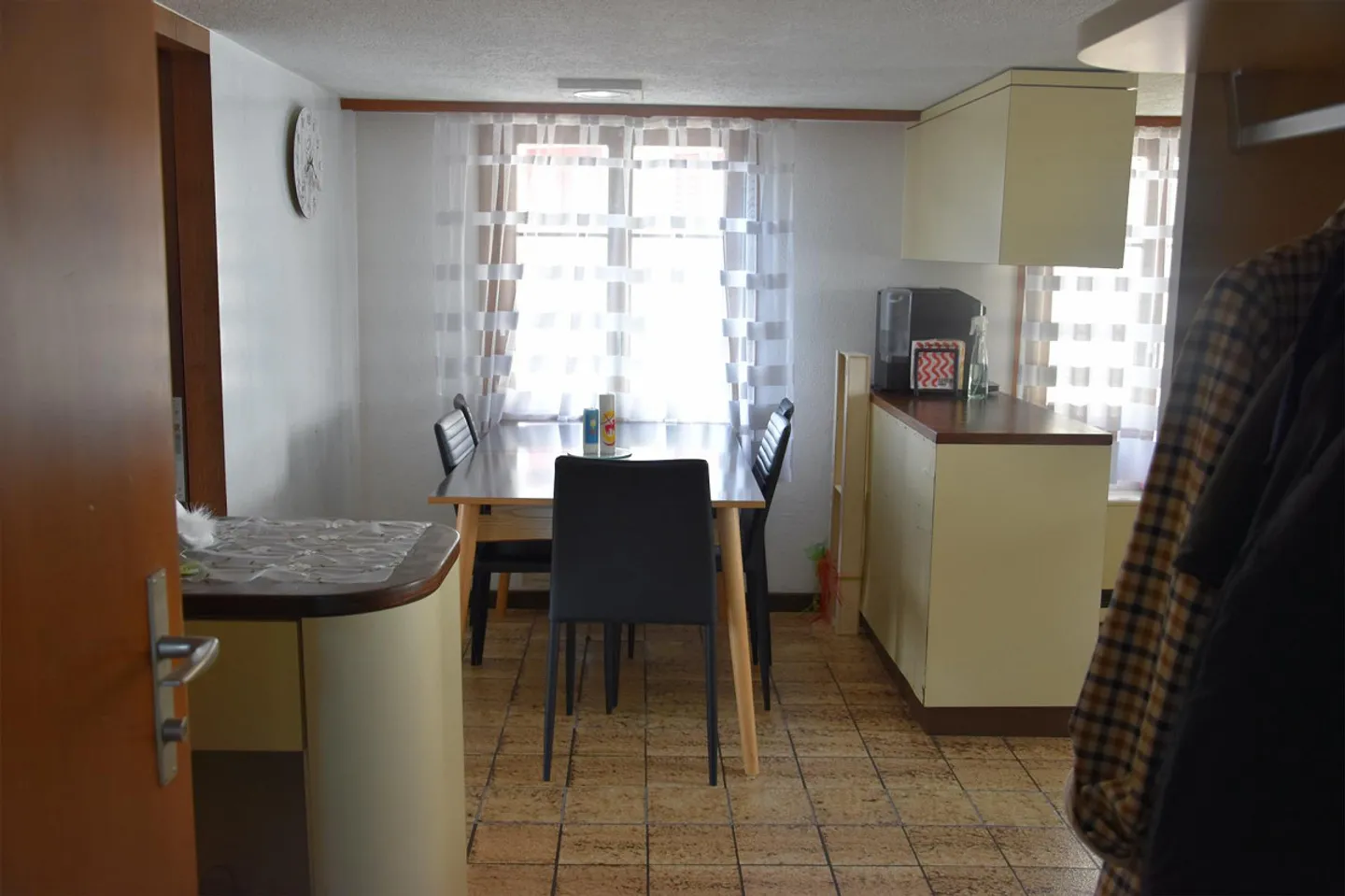 dans le centre du village calme - Photo 6 sur 11