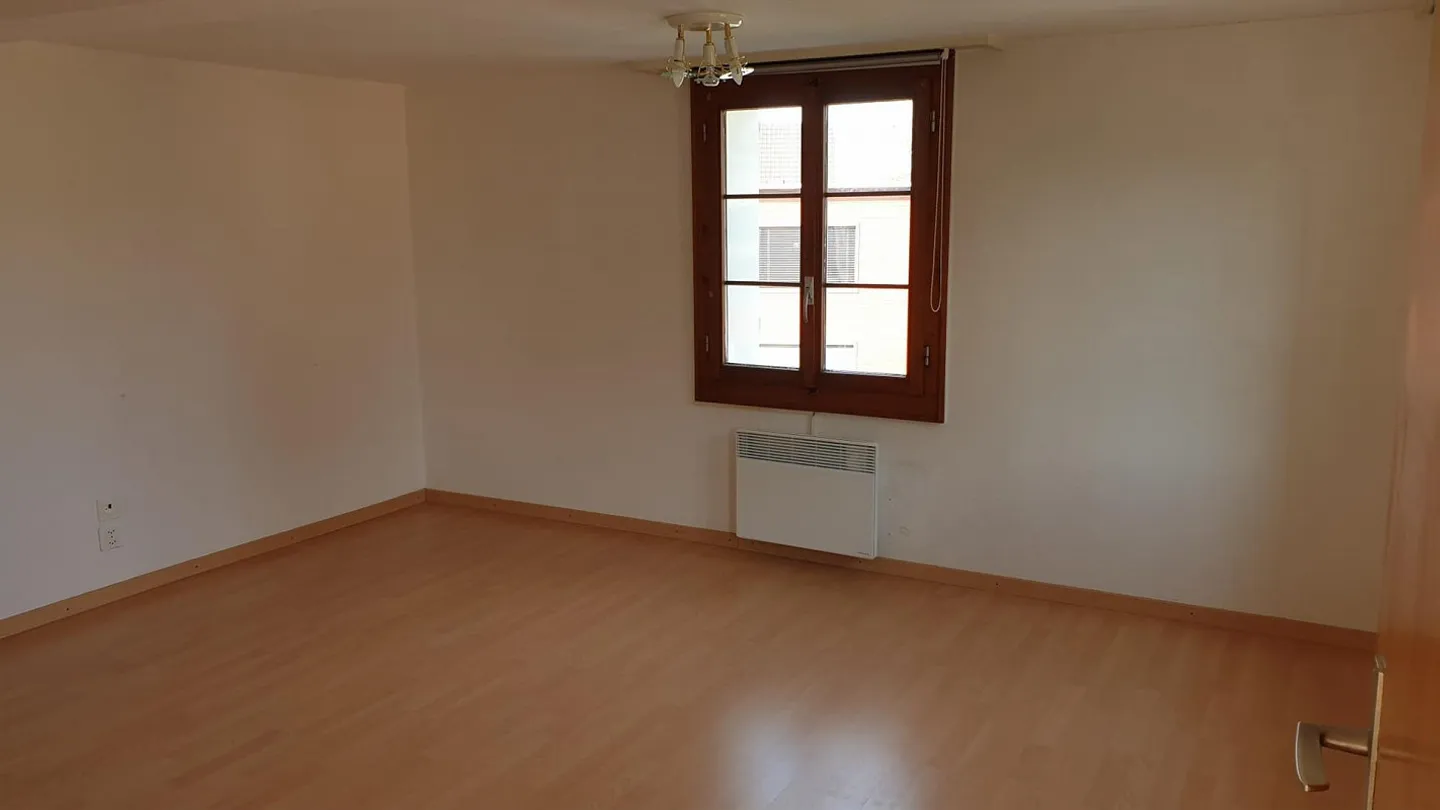 dans le centre du village calme - Photo 10 sur 11