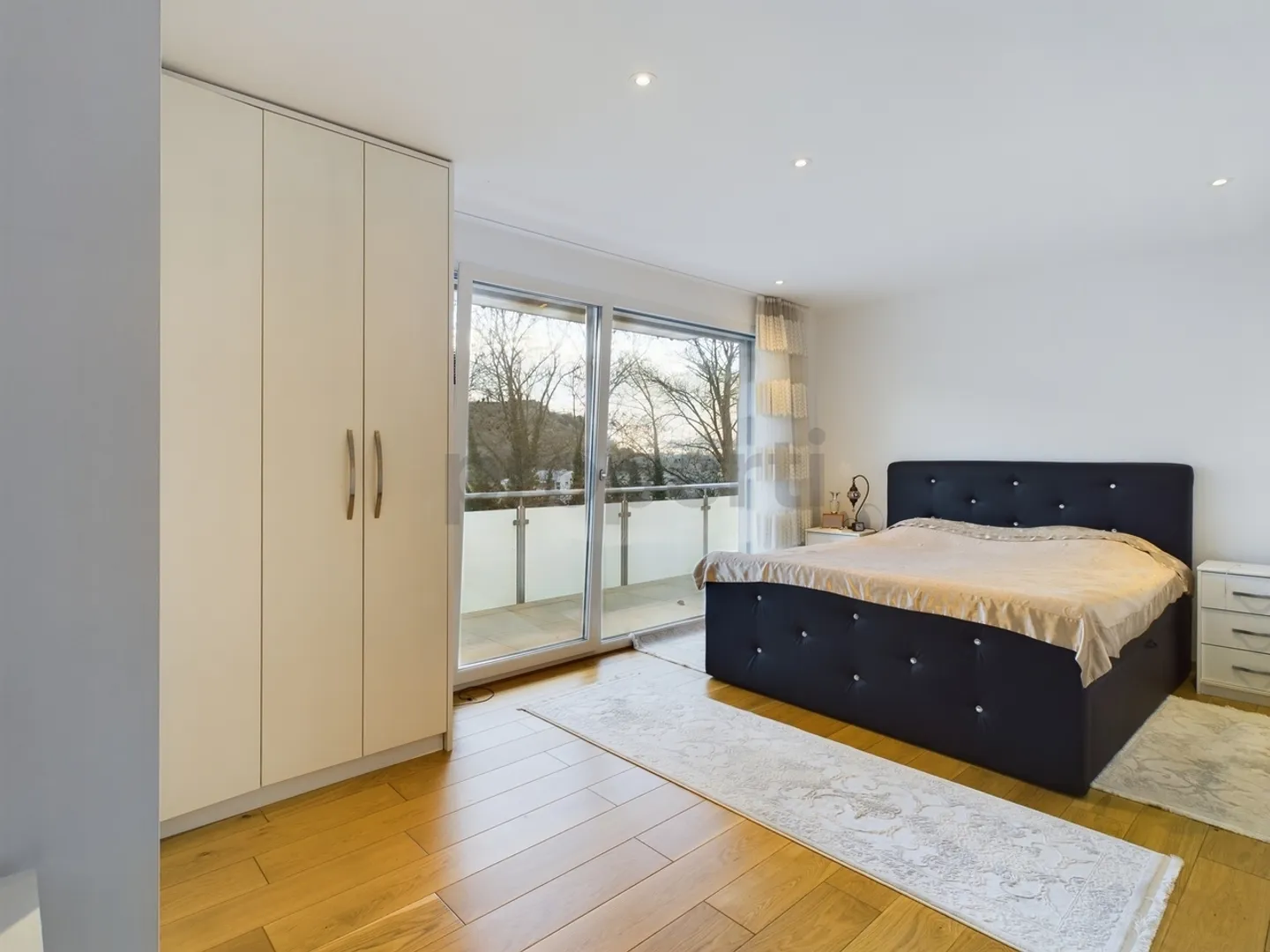 Geräumiges und modernes 8,5-Zimmer-Haus in Chalais - Foto 7 von 13