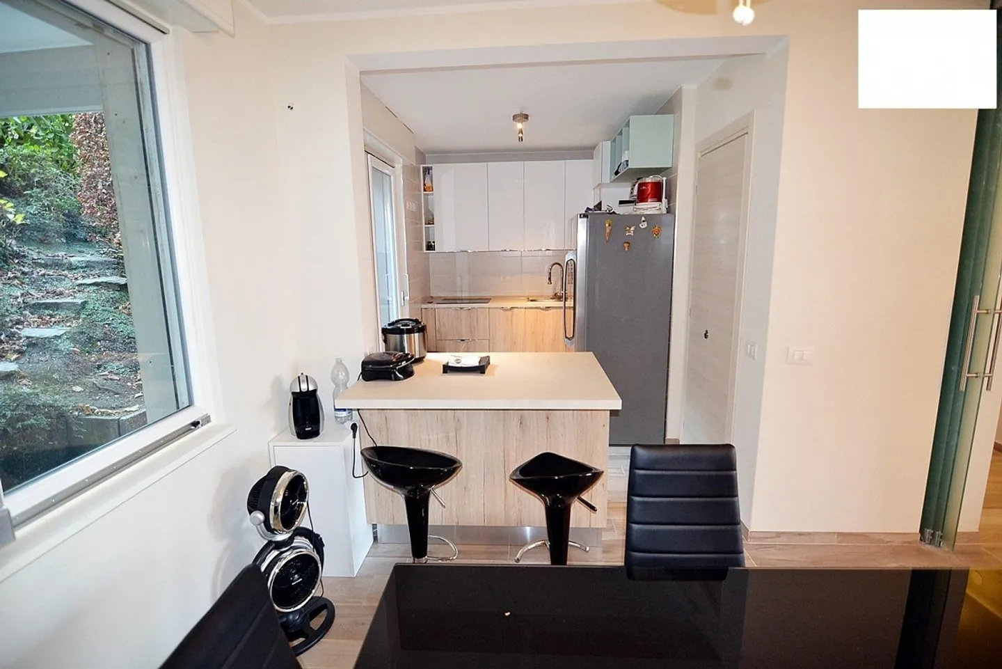 Appartamento moderno di 4,5 locali al 1° piano di un edificio residenziale in una zona tranquilla... - Foto 6 di 28