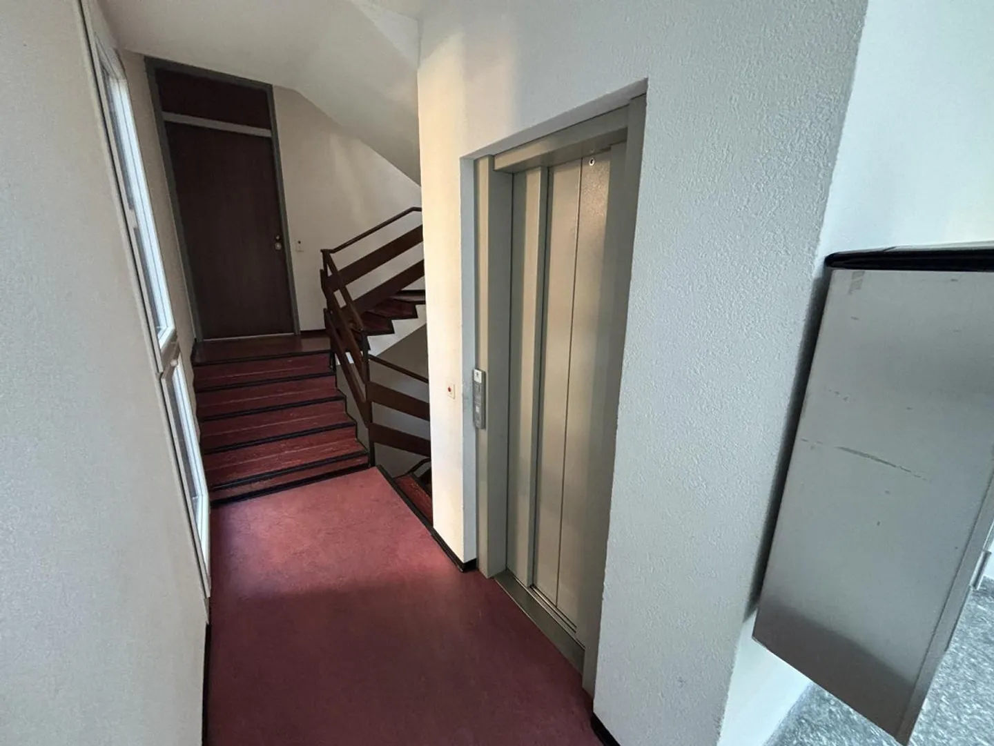 Appartamento moderno di 4,5 locali al 1° piano di un edificio residenziale in una zona tranquilla... - Foto 9 di 28