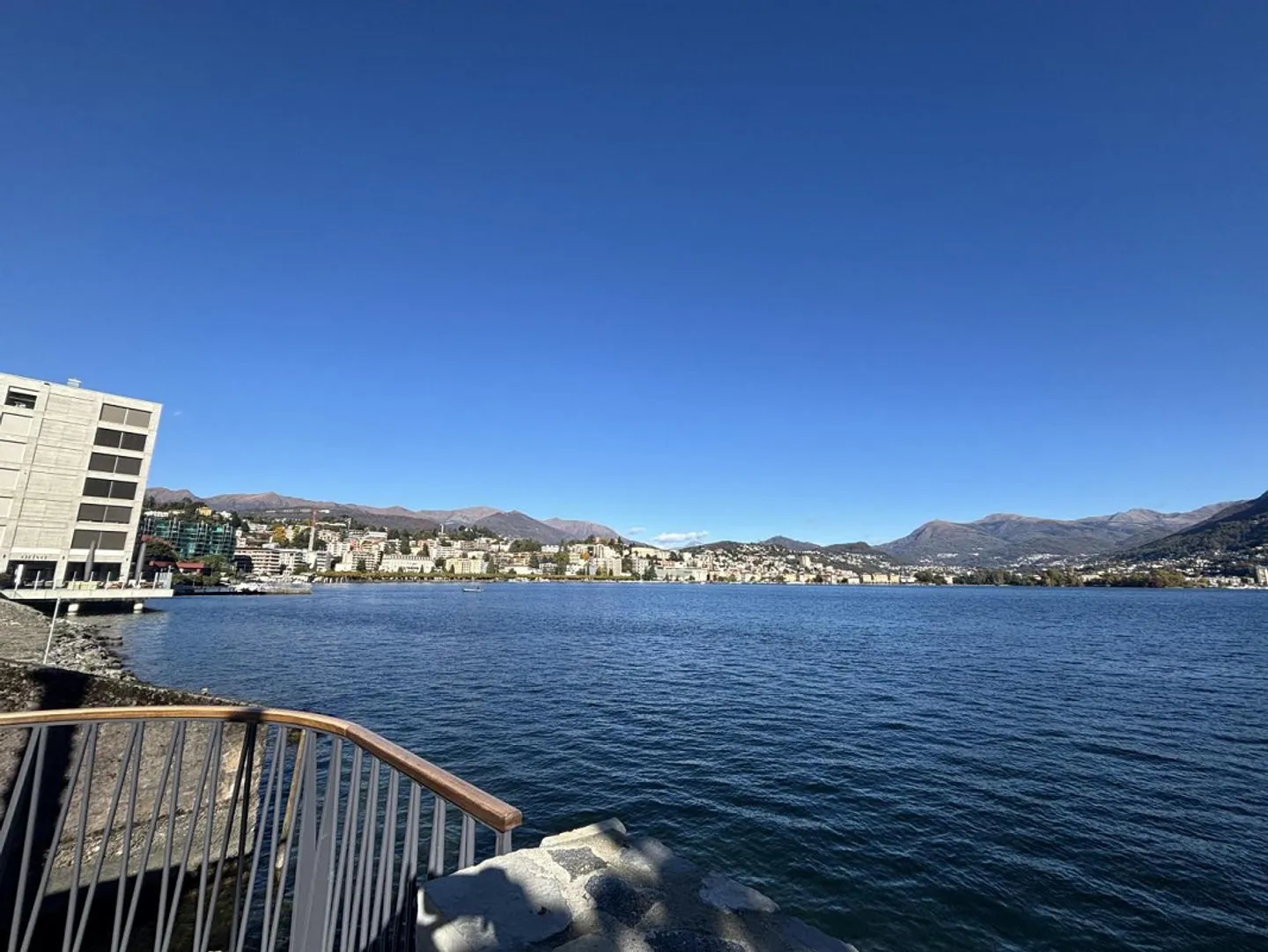 Appartamento moderno di 4,5 locali al 1° piano di un edificio residenziale in una zona tranquilla... - Foto 23 di 28