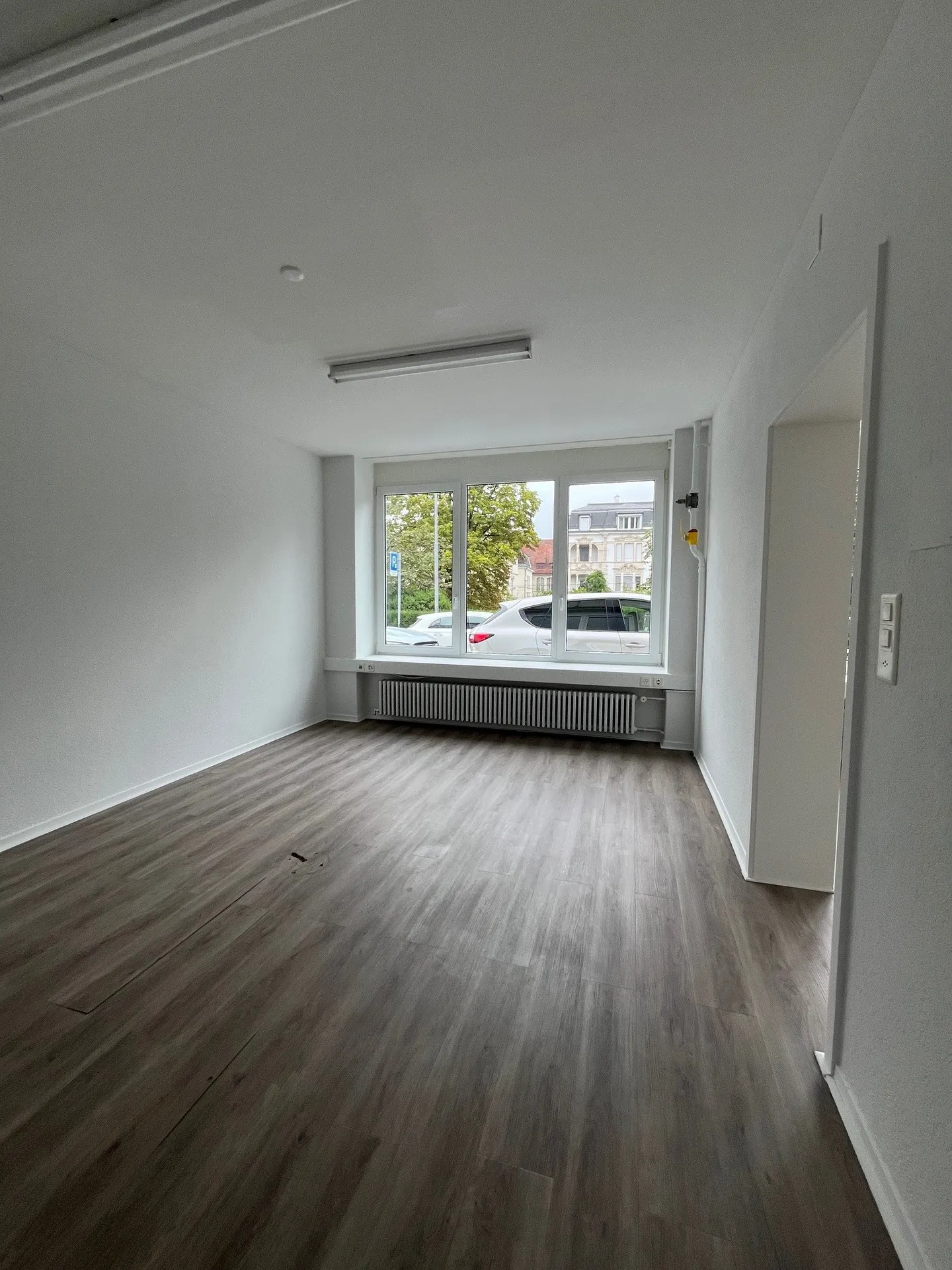 Office space for rent - Photo 3 of 6