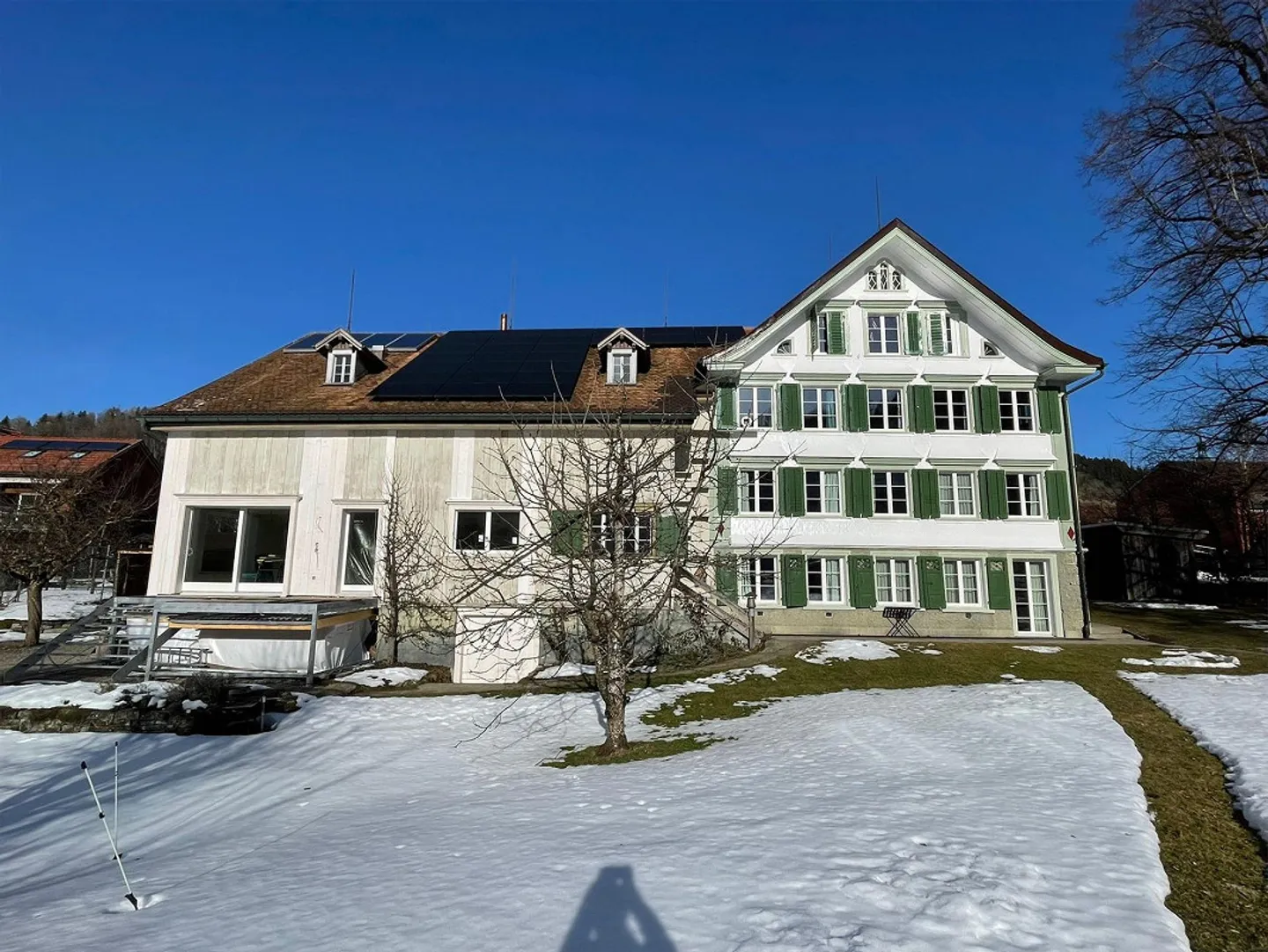 Appartement en duplex lumineux de 5,5 pièces fraîchement rénové dans le meilleur emplacement - Photo 1 sur 29