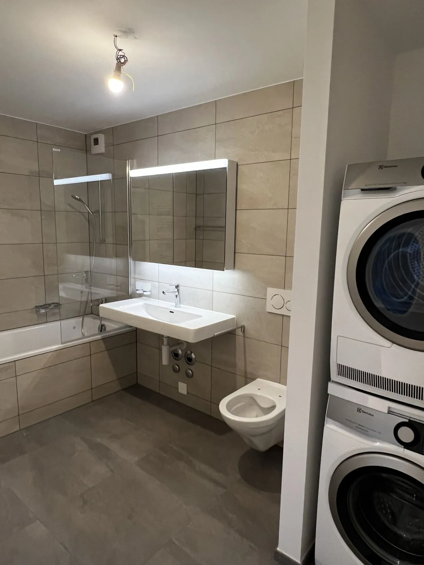 3 appartements (n° 5, 11 et 17) de 4.5 pièces à louer dans immeuble neuf avec ascenseur - Photo 7 sur 13